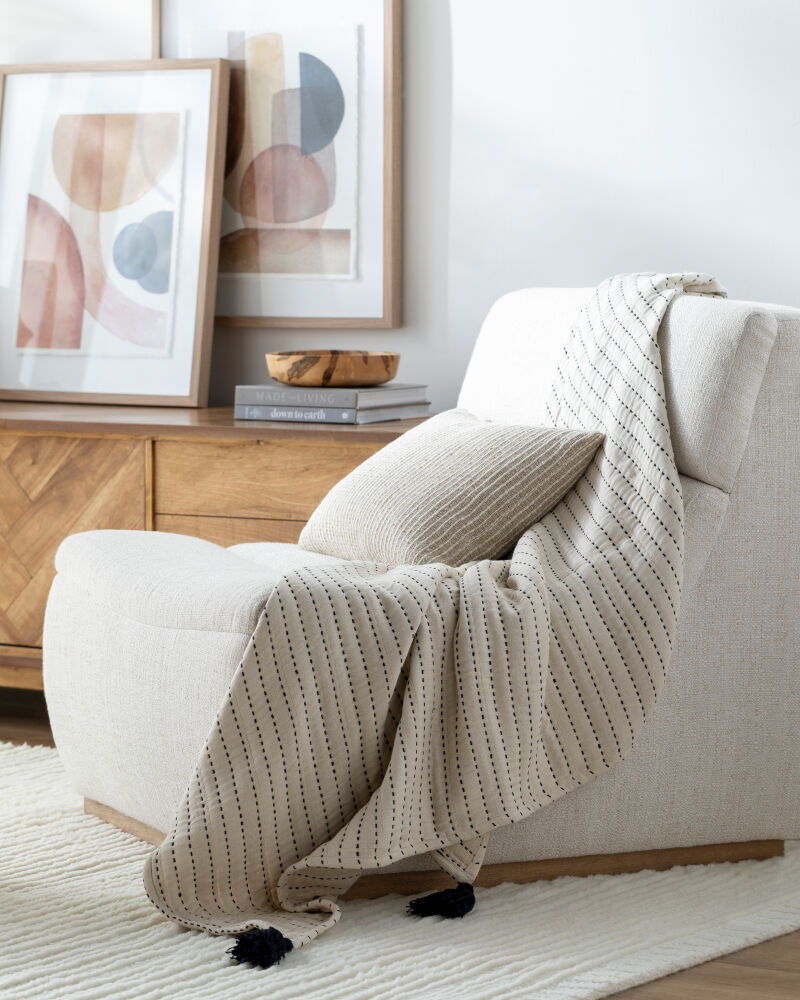 Kapri Throw
