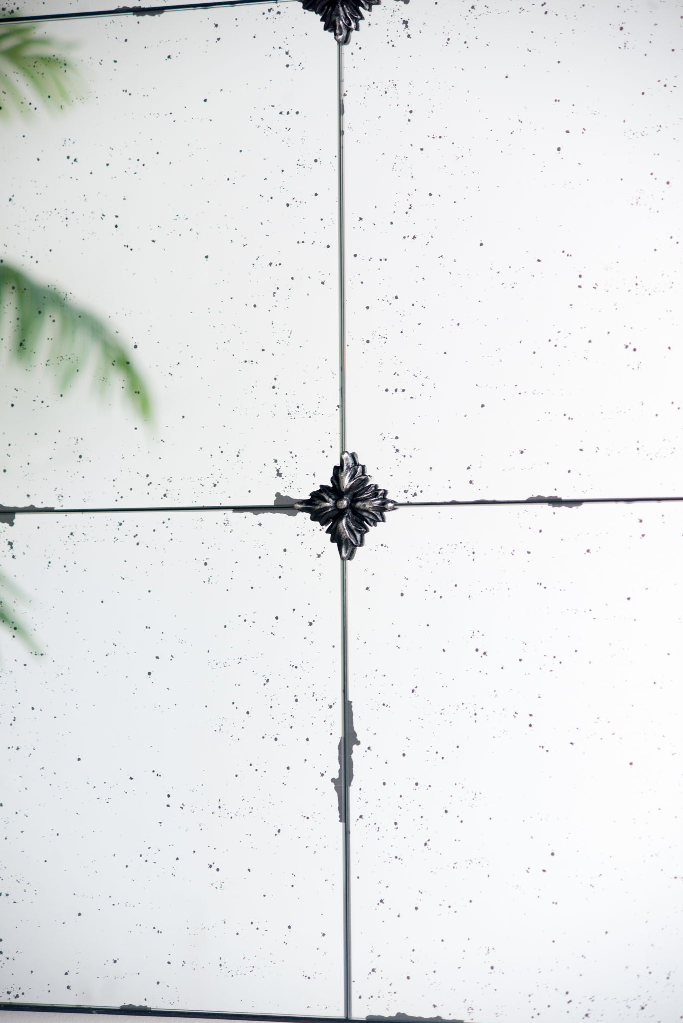 Traditional Decor Style Antique Glass Panel Mirror, Wall Mirror For Bathroom Entryway Console Lean Against Wall