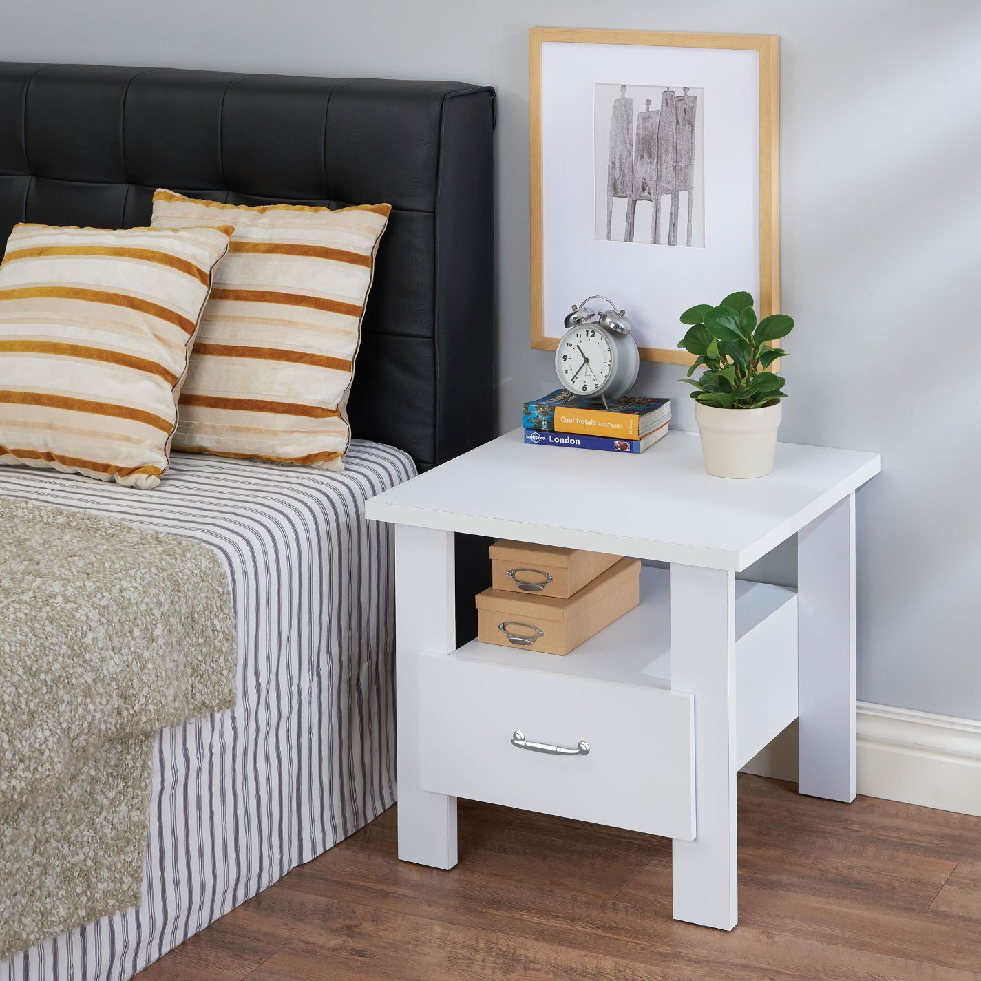 ACME Delano - Accent Table - White | Meri Furniture