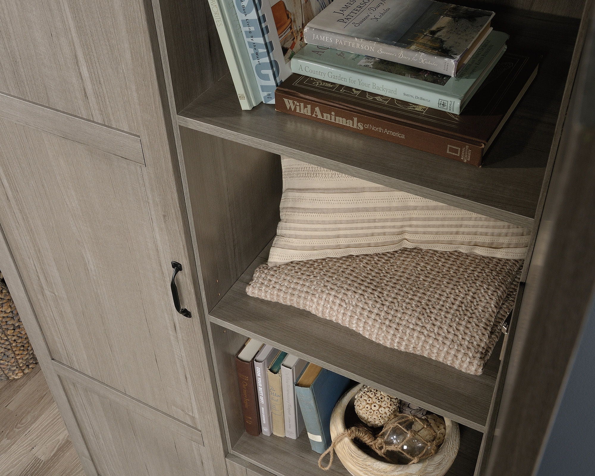 Wardrobe/Storage Cabinet Silver Sycamor