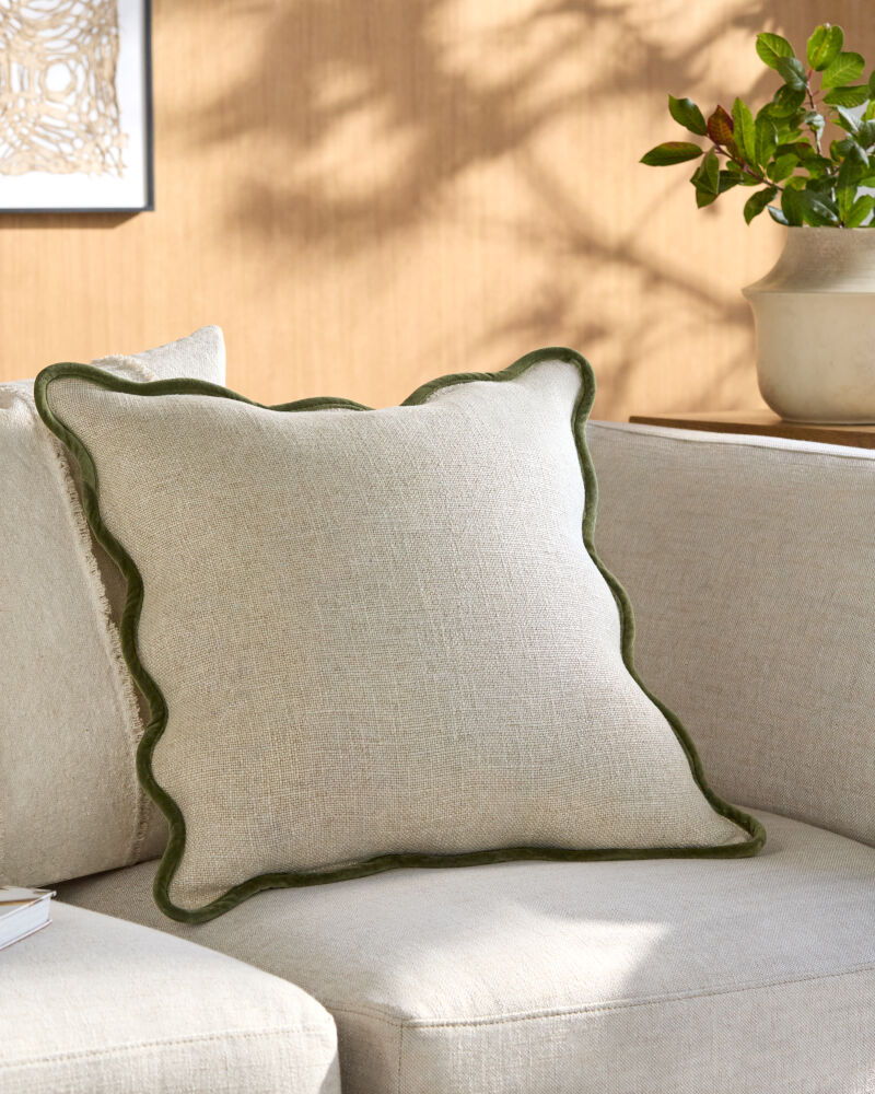 Caliza Pillow