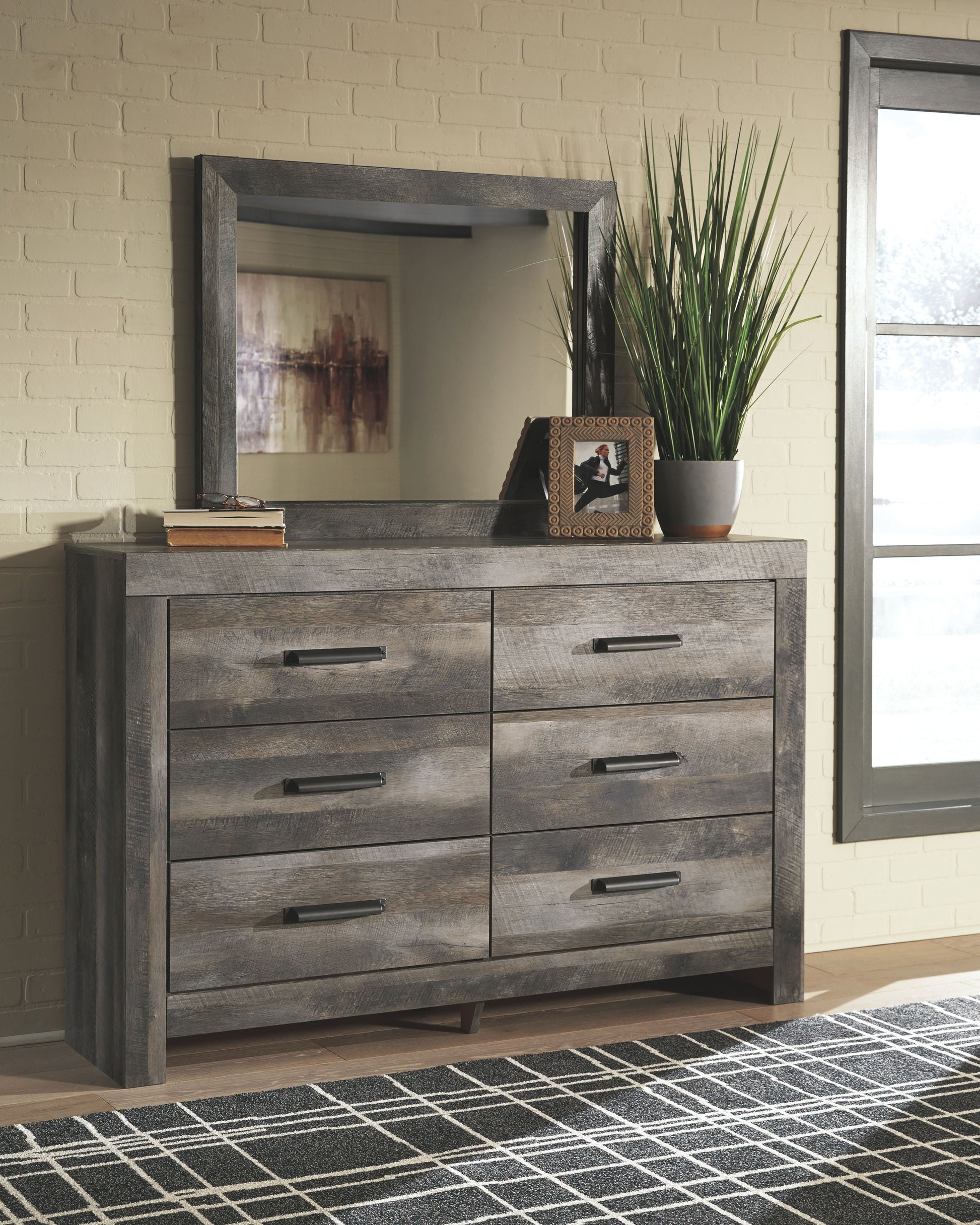 Signature Design by Ashley® Wynnlow - Dresser, Mirror | Meri Furniture