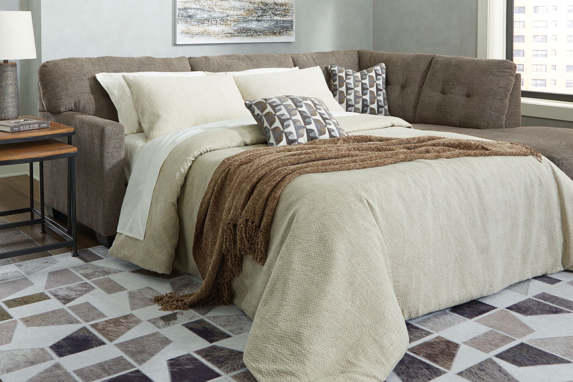 Signature Design by Ashley® Mahoney - Sectional | Meri Furniture