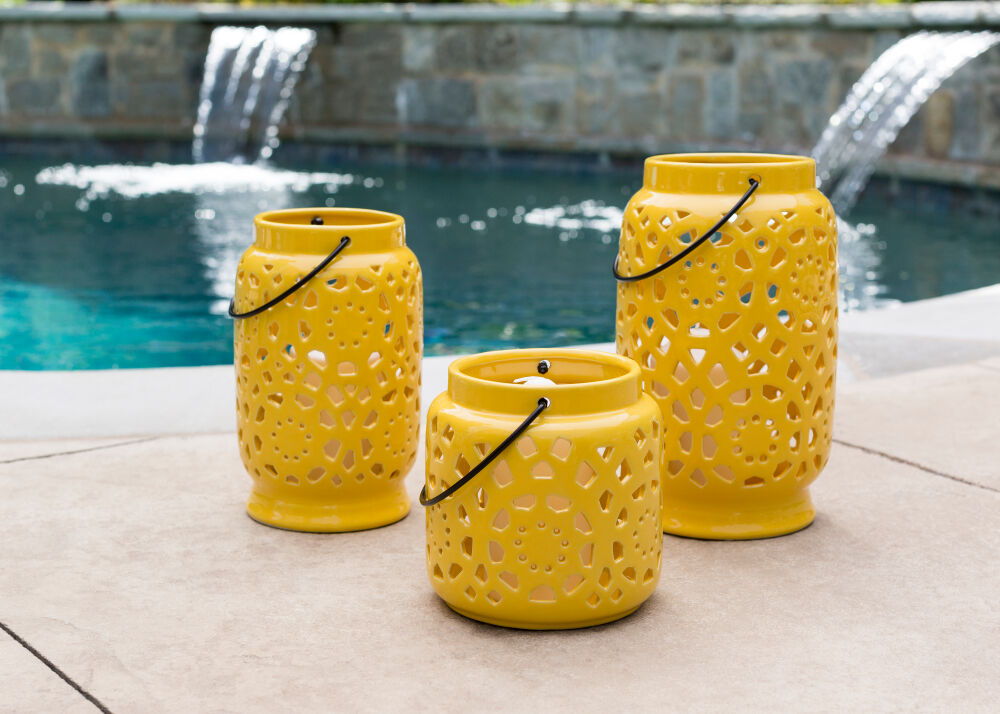Avery Candleholder/Candle