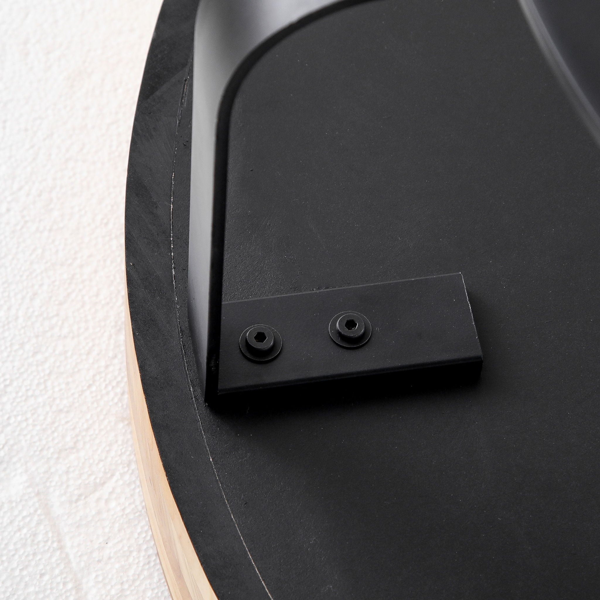 Modern Round Coffee Table With Wooden Carving Pattern