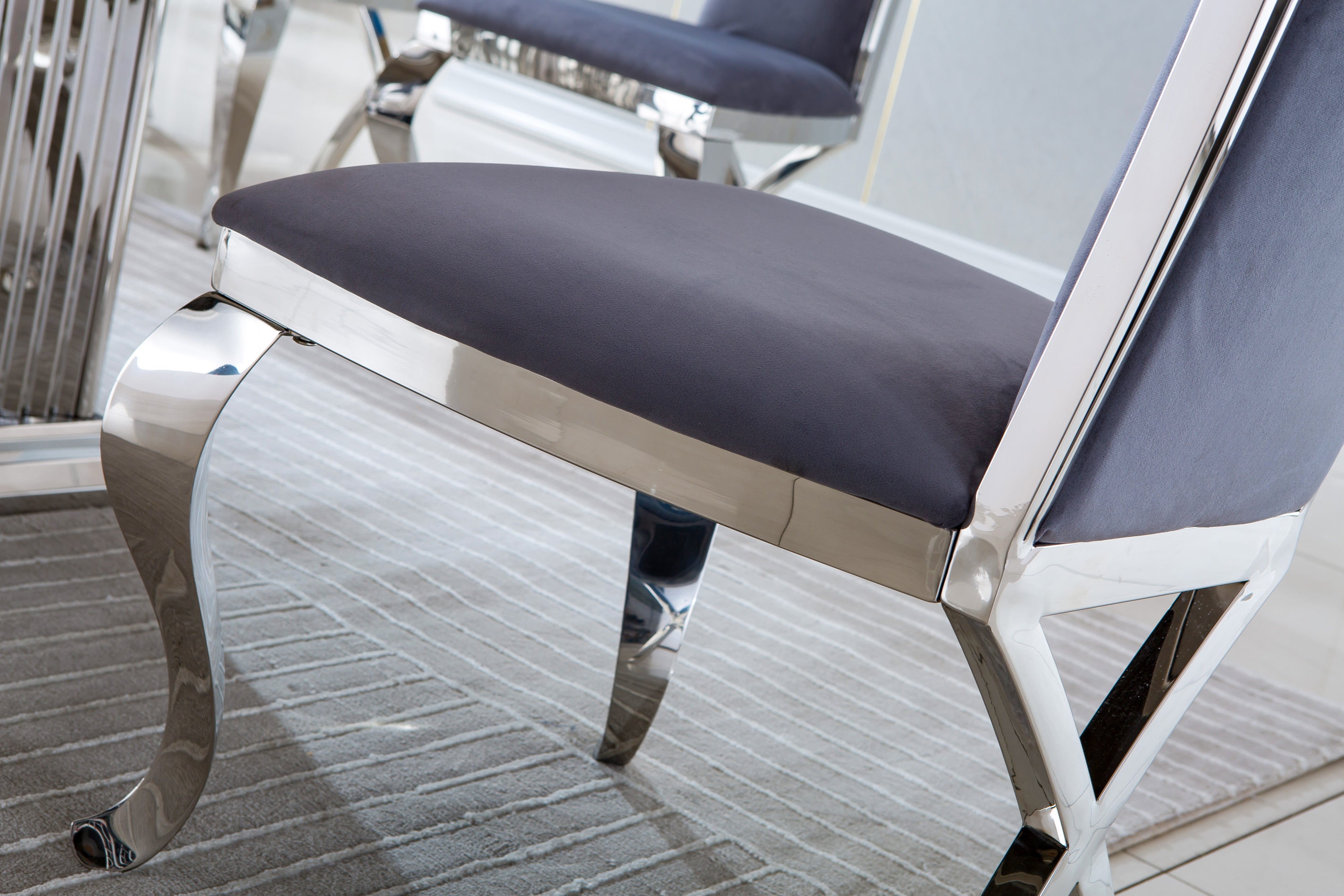 Elegant Rectangular Dining Table