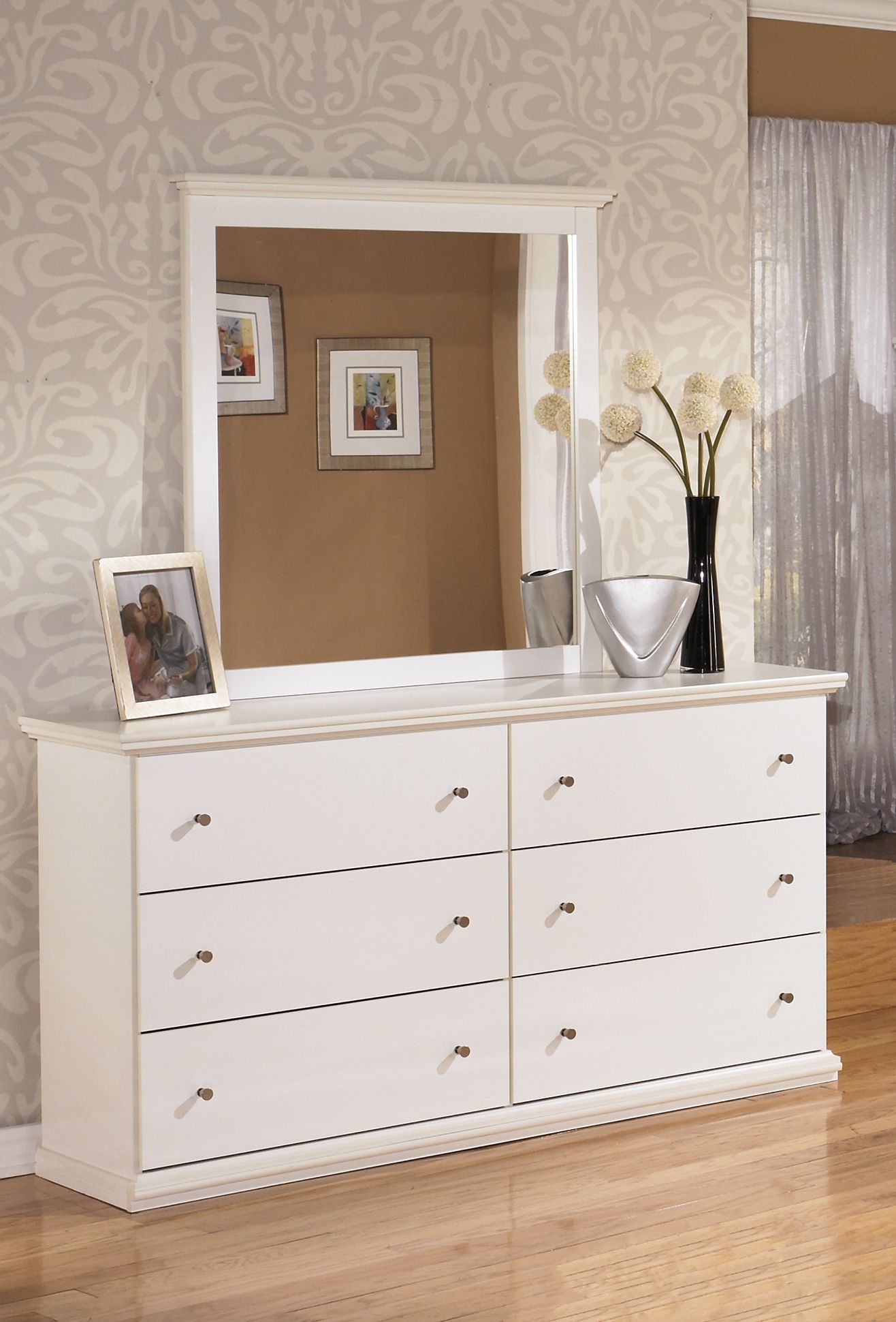 Ashley Furniture Bostwick - Dresser | Meri Furniture