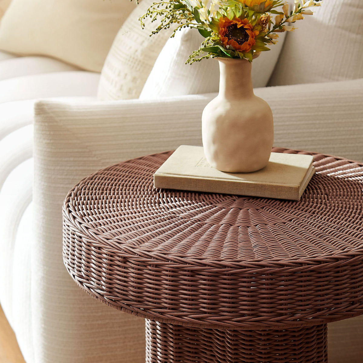 Sarova 20 Inch Natural Rattan Round Pedestal Side Table by Modway