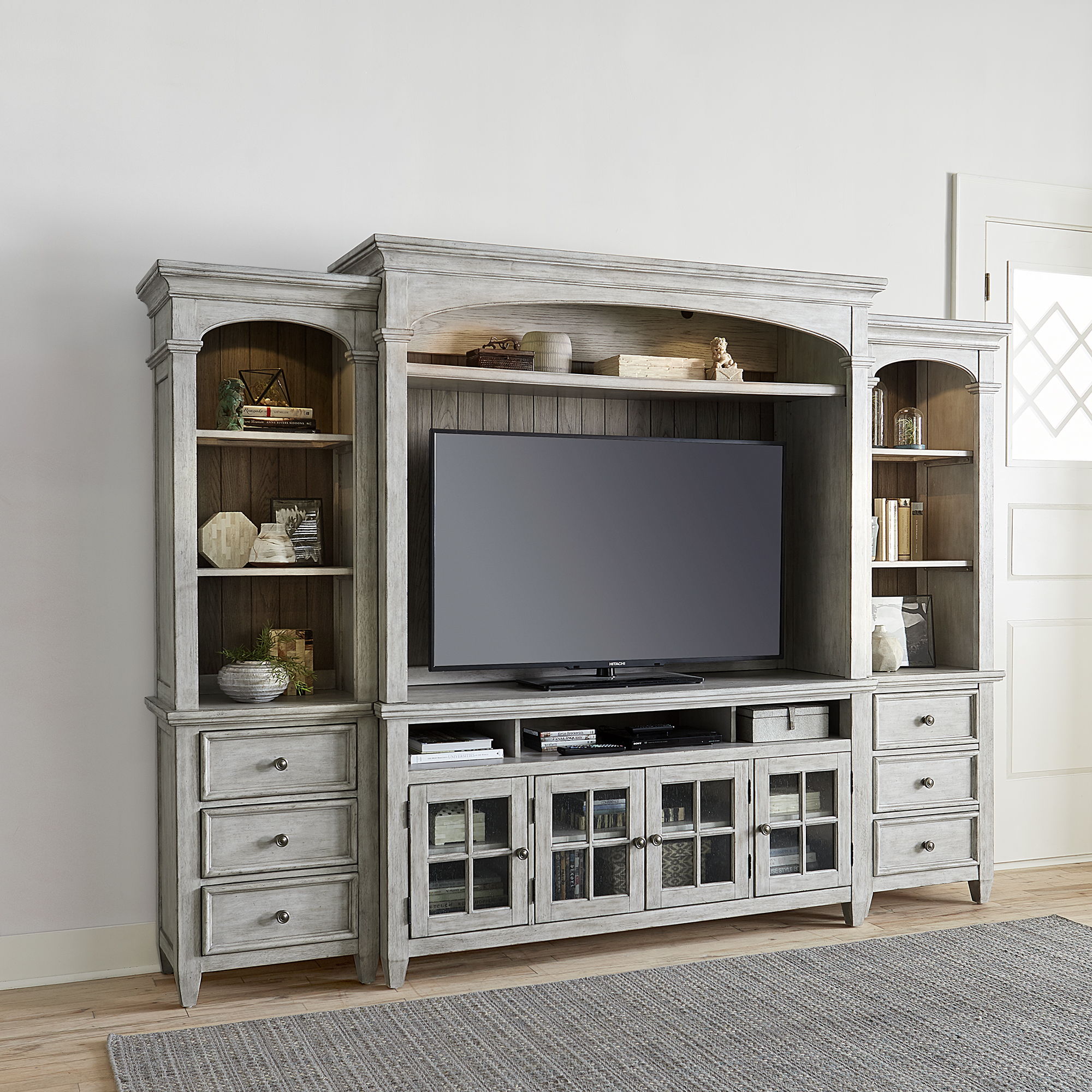 Liberty Furniture Heartland - Entertainment Center | Meri Furniture