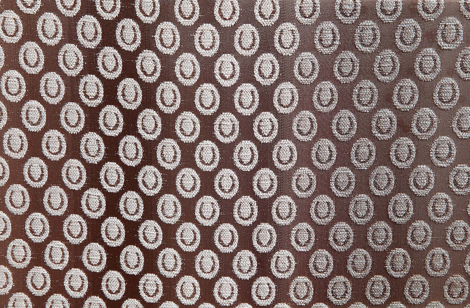 Vanaheim - Loveseat With 5 Pillows - Fabric & Antique White