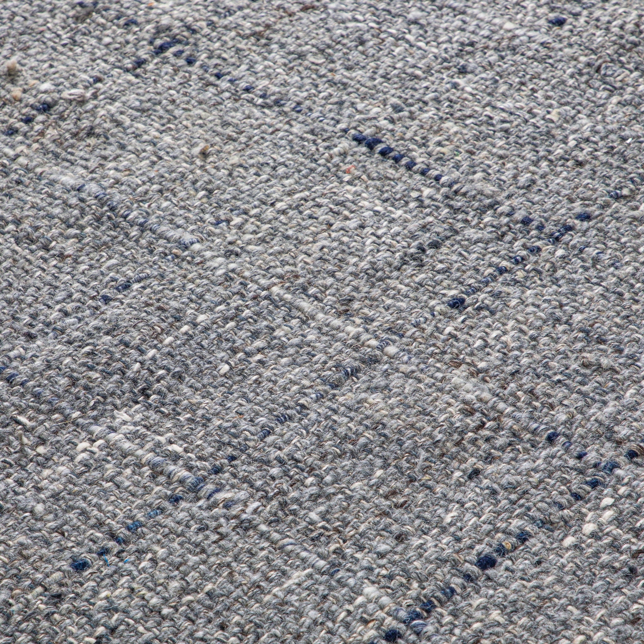 Tenney - 6' X 9' Area Rug - Gray / Blue