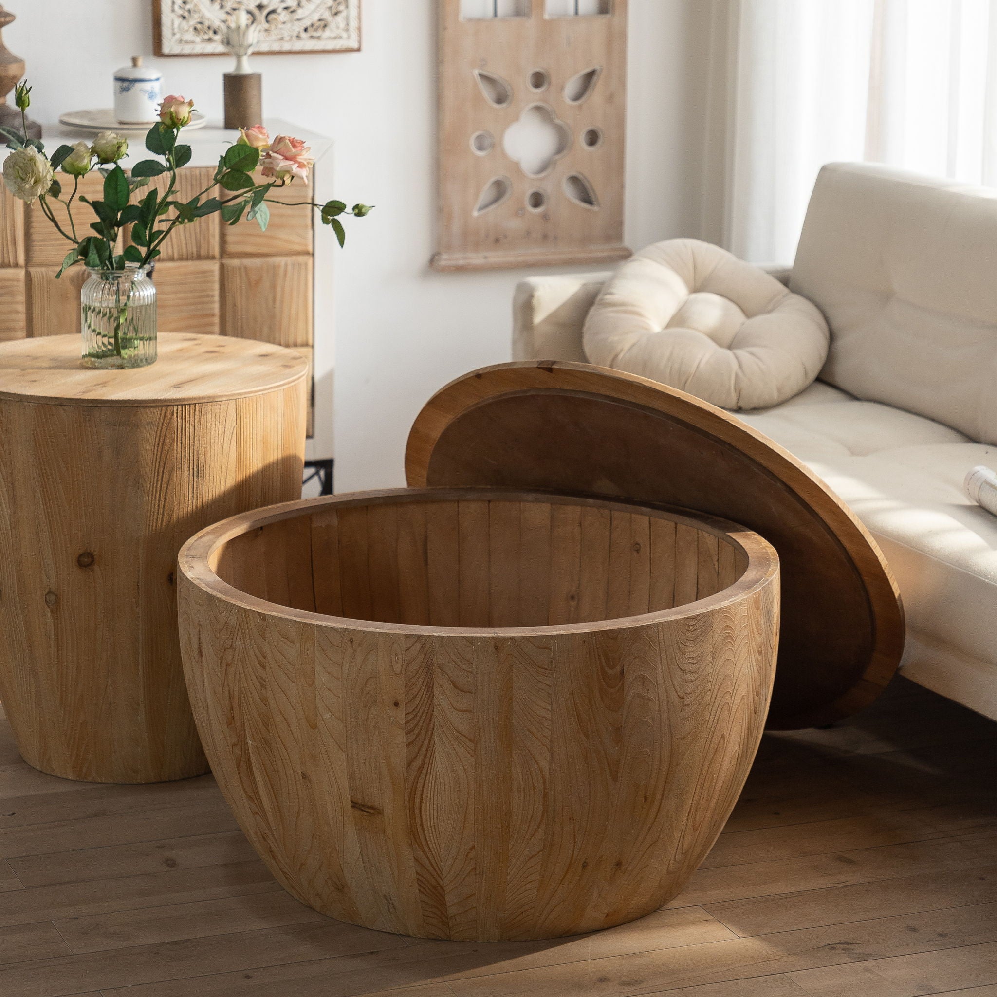 Vintage Style Barrel Coffee Table With Storage