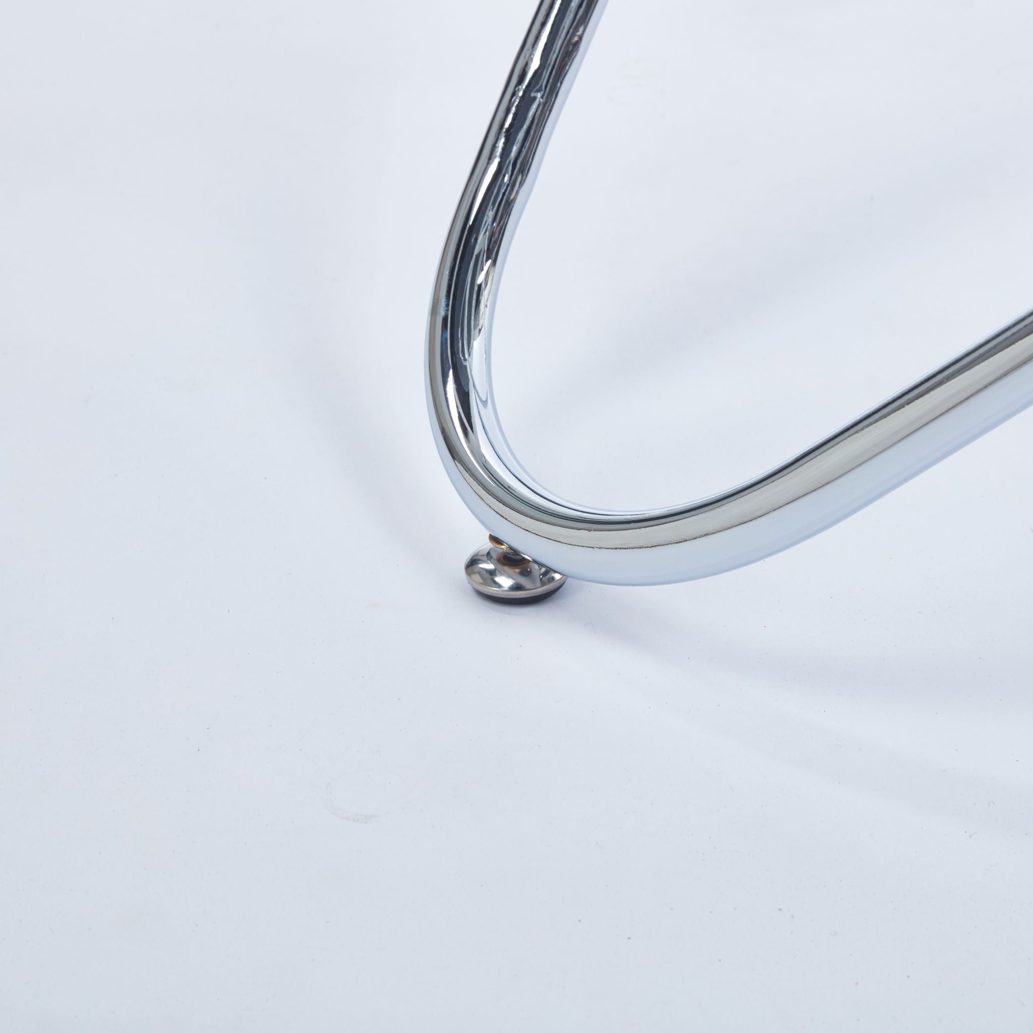 Metal Leg Dining Table With Tempered Glass Top