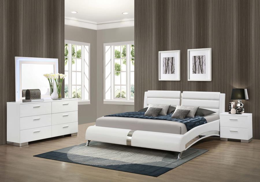 Coaster Fine Furniture Jeremaine - Upholstered Platform Bedroom Set With LED | Meri Furniture