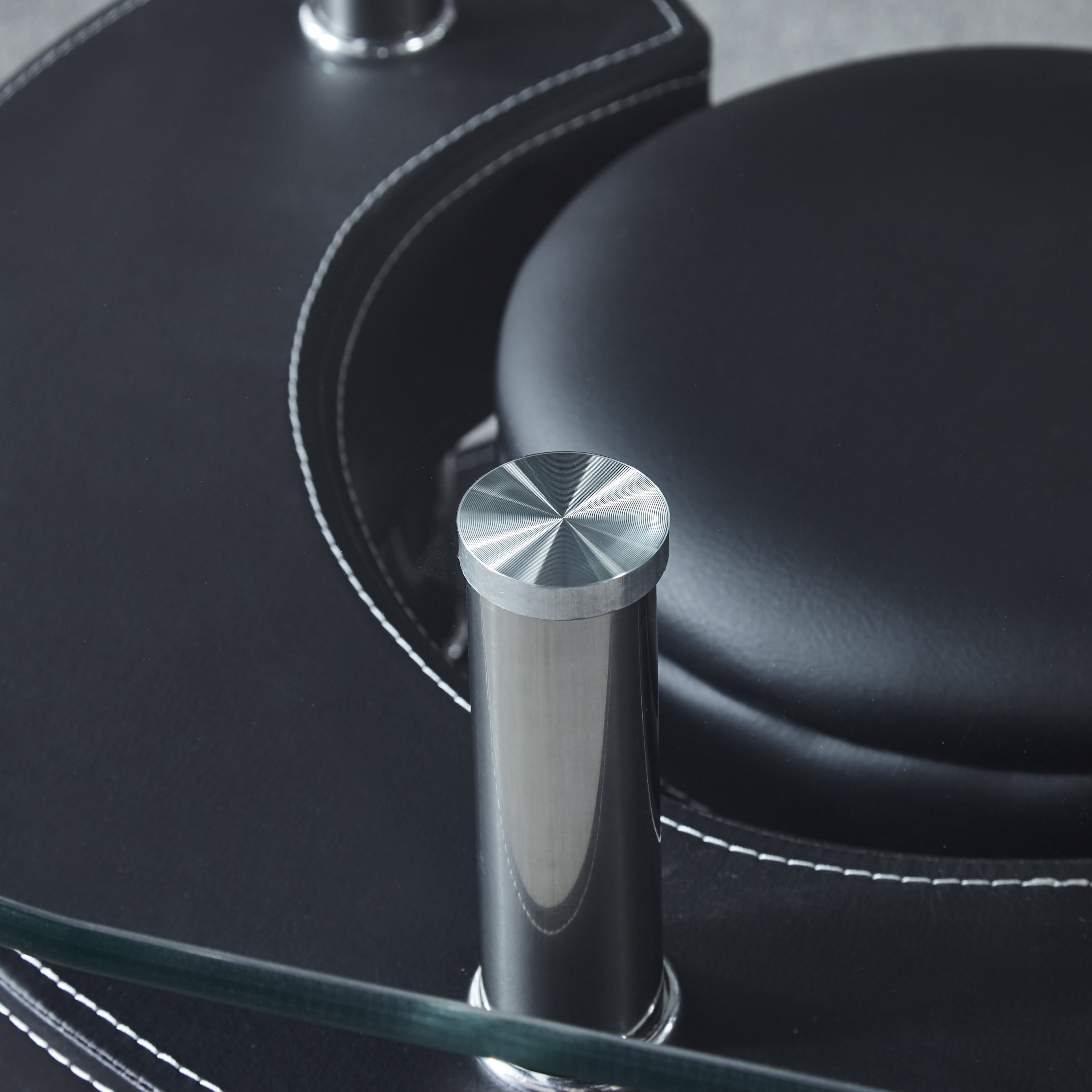 Oval Coffee Table with 2 Storage Stools