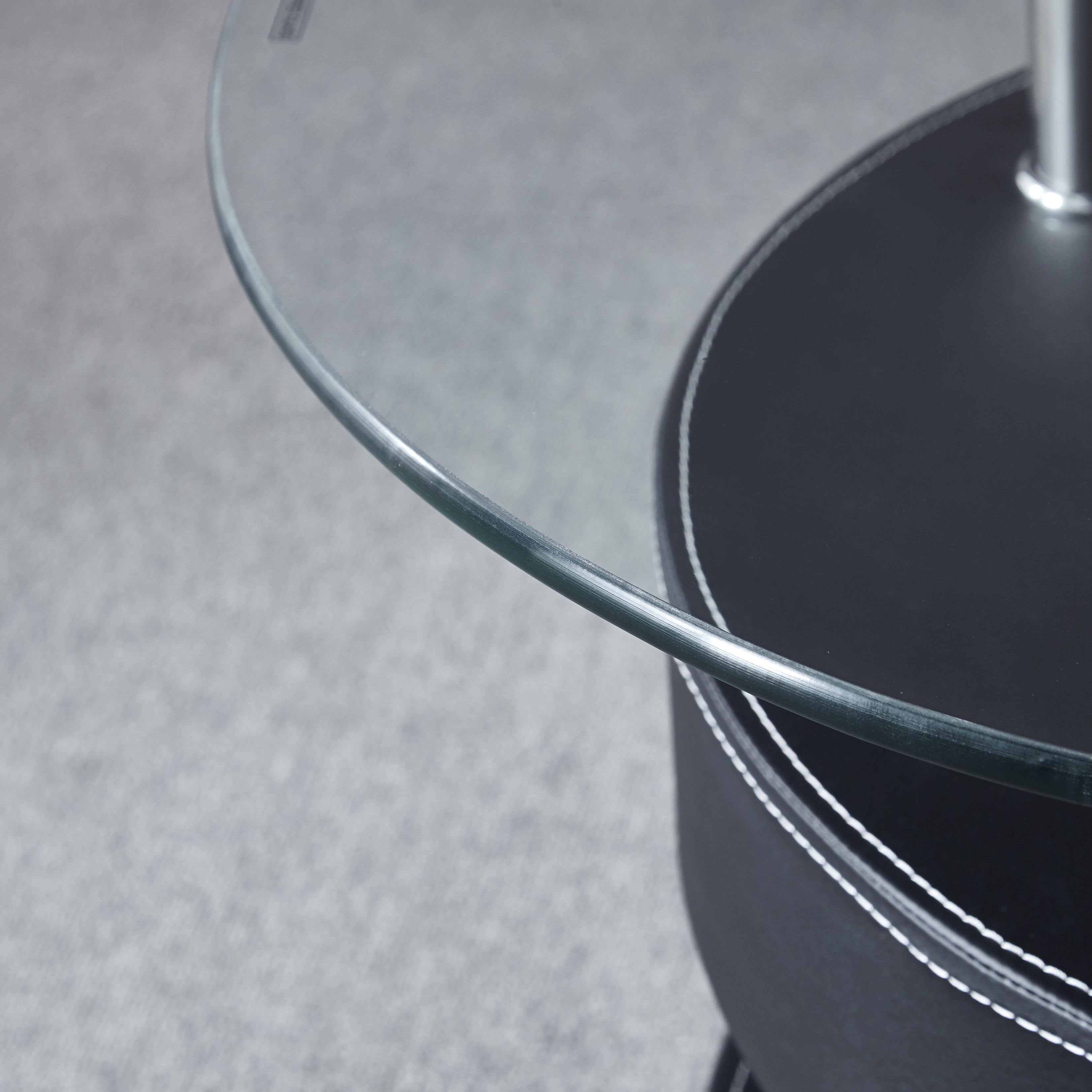 Oval Coffee Table with 2 Storage Stools