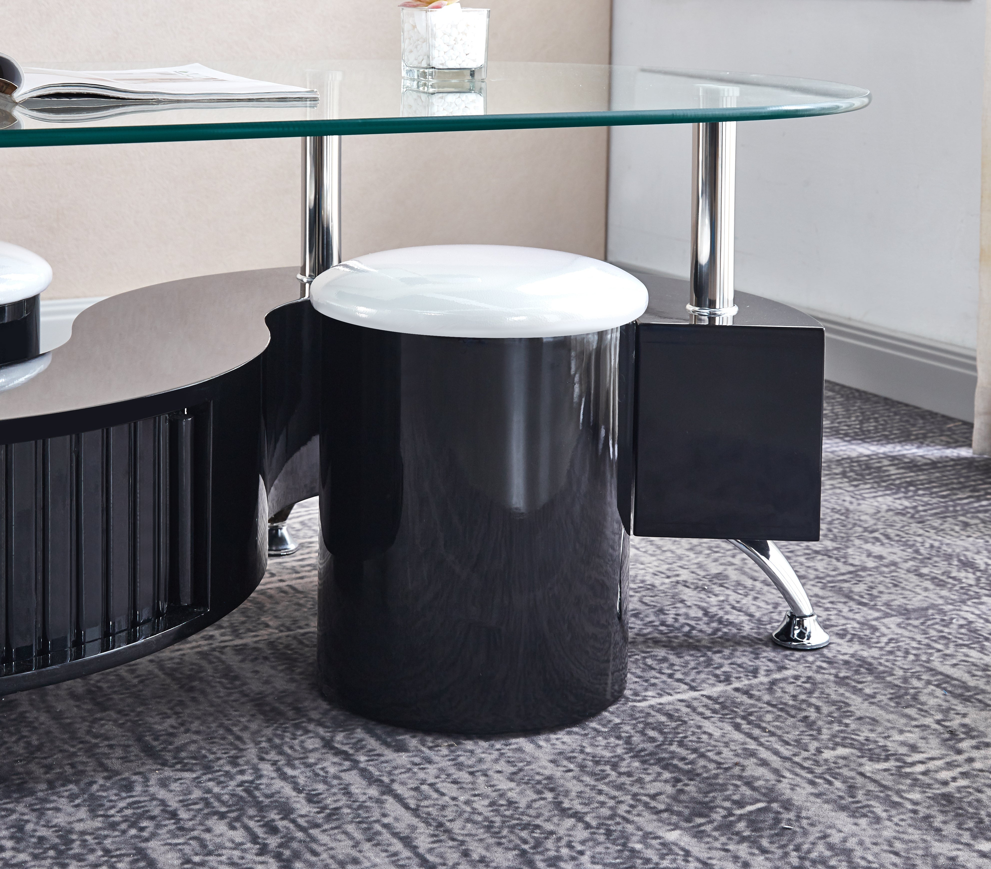 Oval Coffee Table with 2 Stools