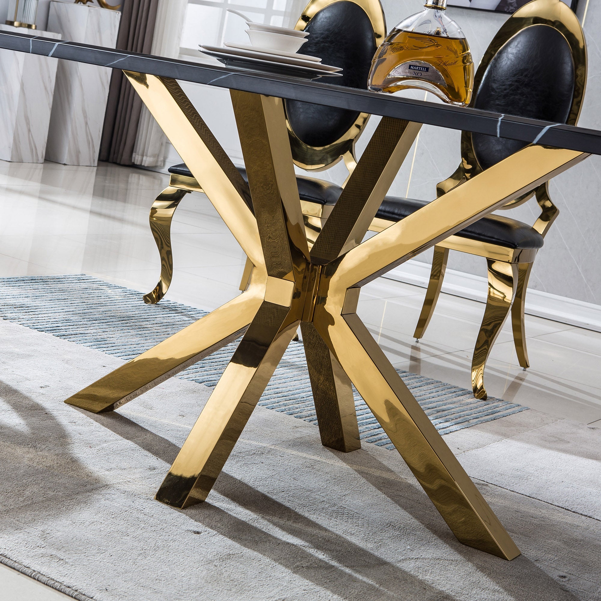 High-Quality Marble Top Dining Table with Gold/Silver Base