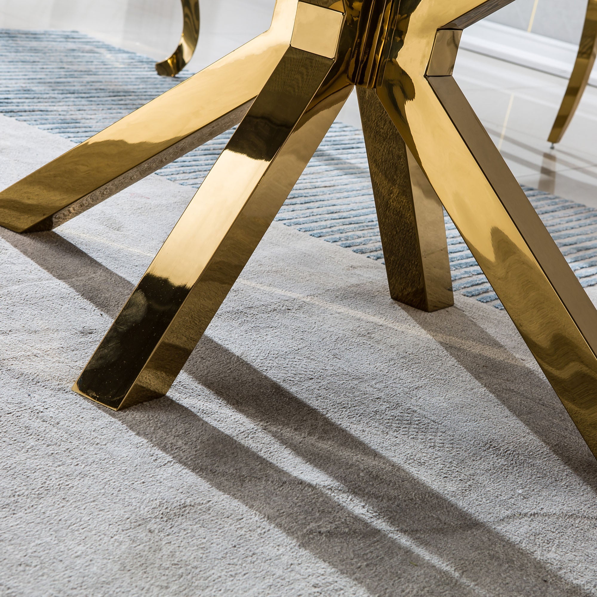 High-Quality Marble Top Dining Table with Gold/Silver Base