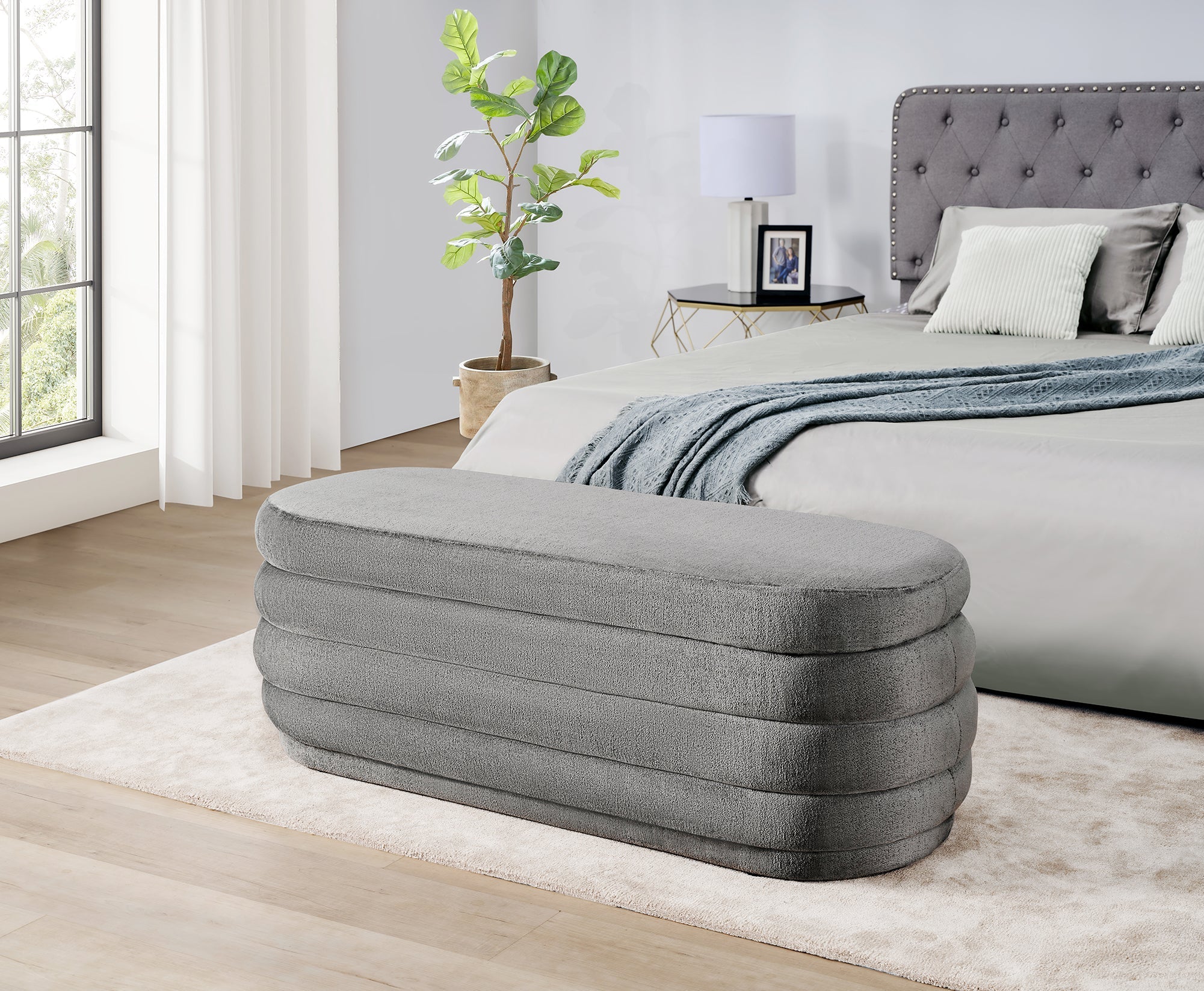Fabric Storage Bench with Plastic Legs