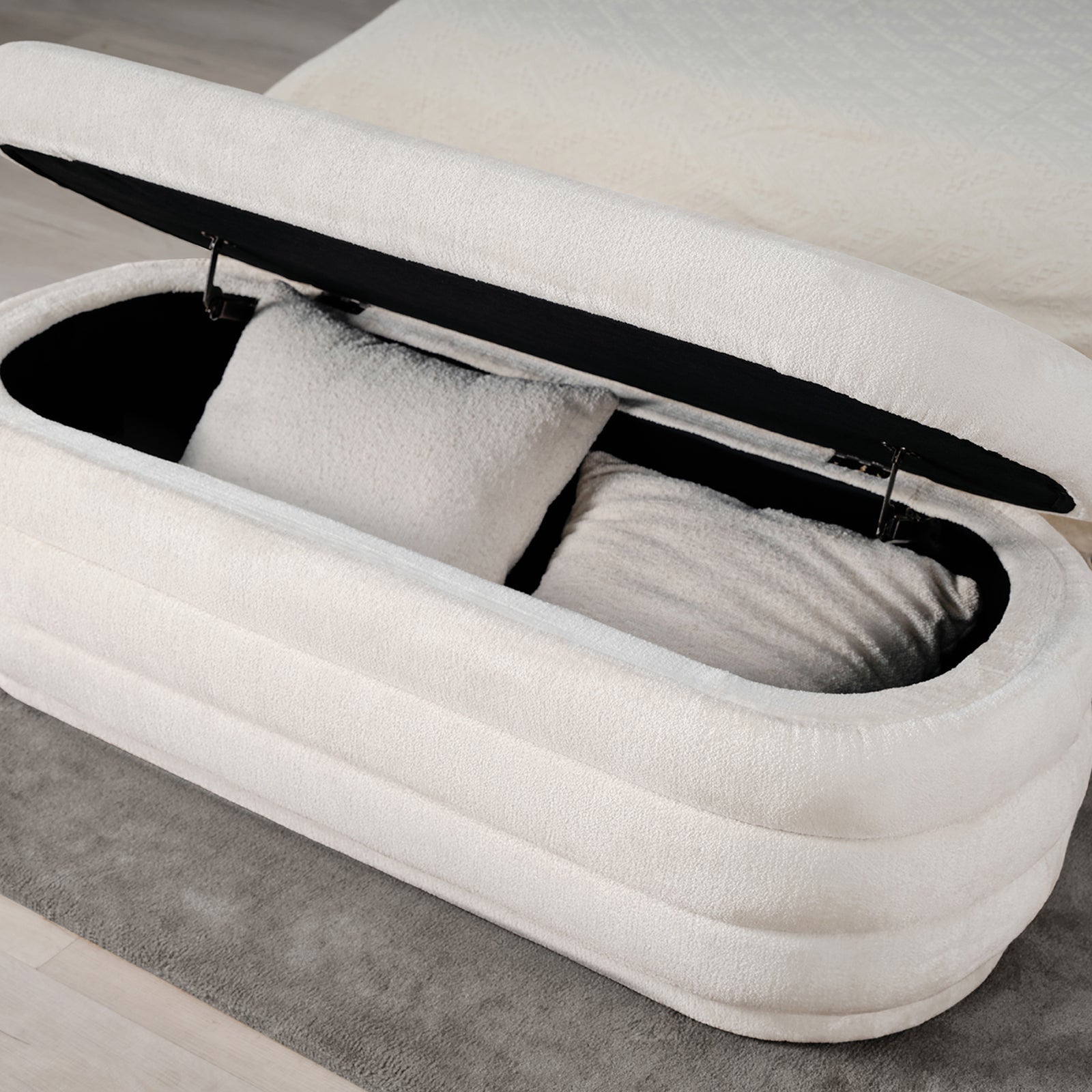 Fabric Storage Bench with Plastic Legs