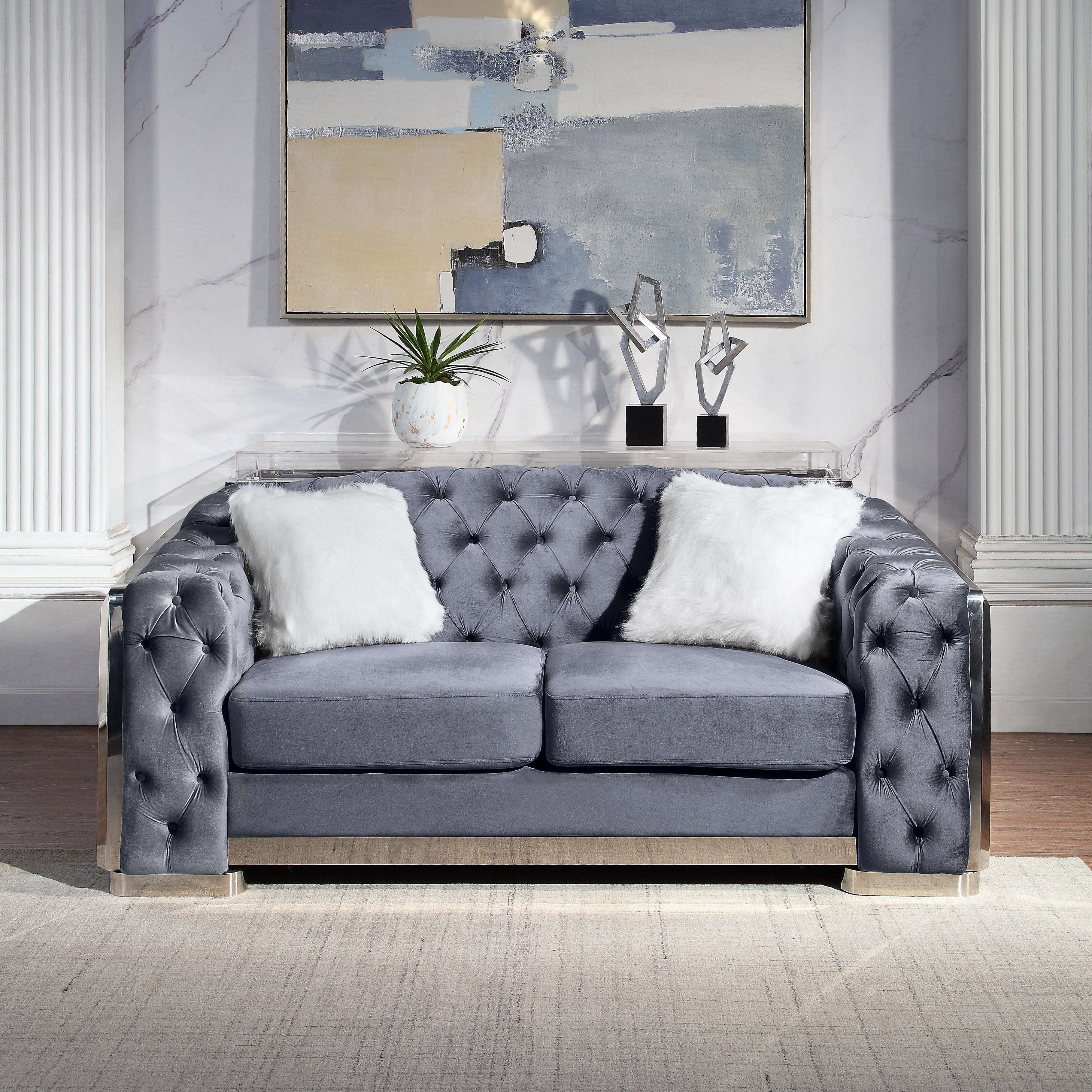Luxurious Armchair/Loveseat/Sofa