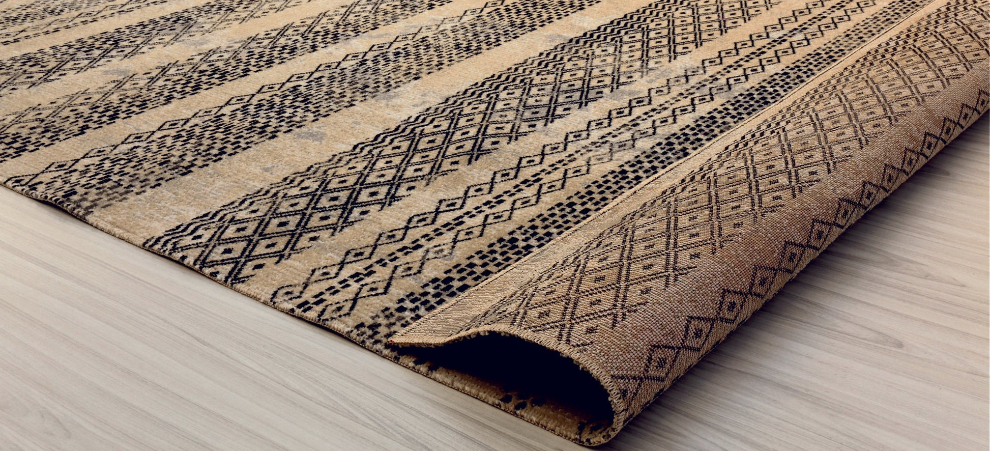 MDA Furniture DESIRE Area Rug - 5'2'' x 7'5'' - DS0458 | Meri Furniture
