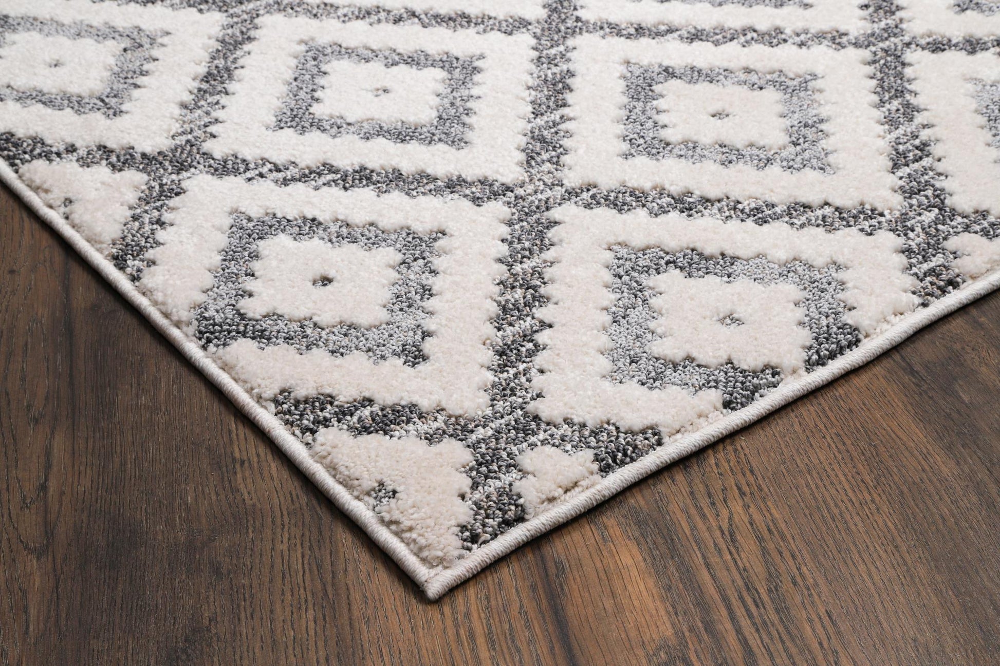 MDA Furniture VENICE Area Rug - 5'2'' x 7'5'' - VC0257 | Meri Furniture