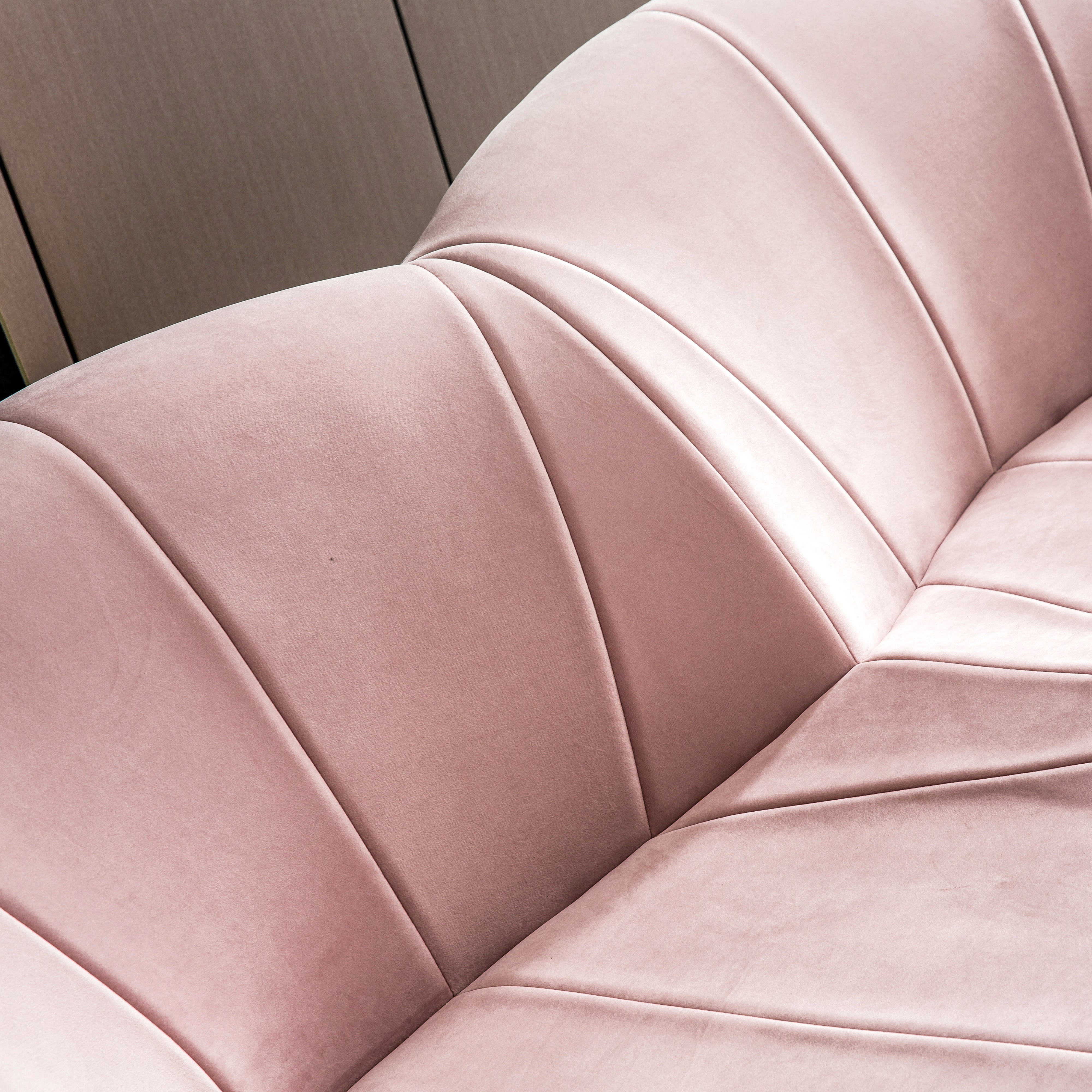 Luxurious Pink Velvet Sofa