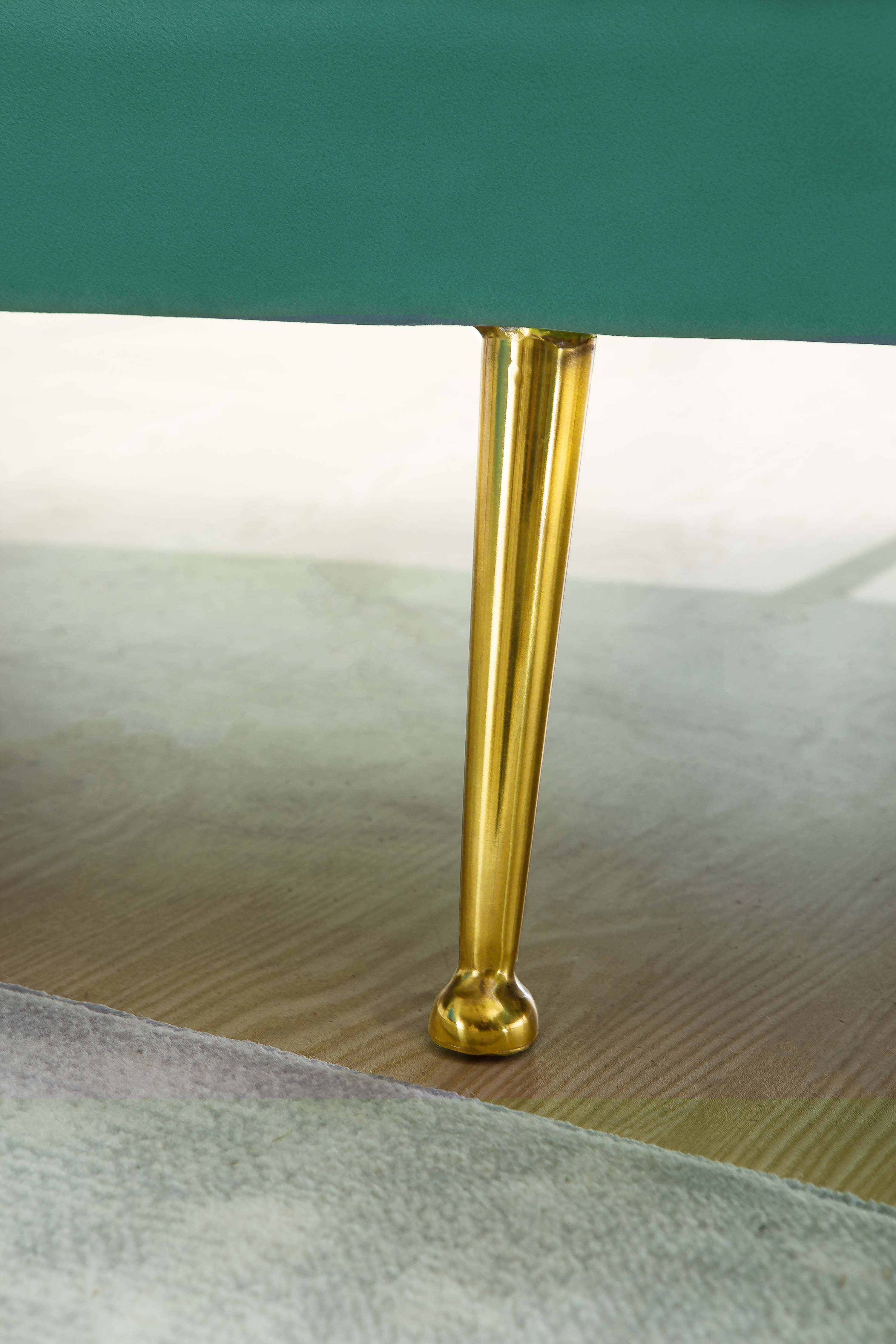 Luxurious Velvet Sofa with Solid Wood Structure