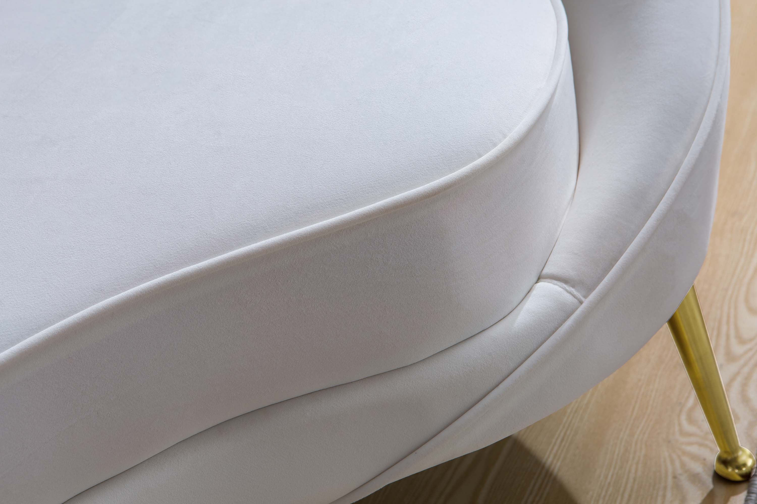 Luxurious Velvet Sofa with Solid Wood Structure