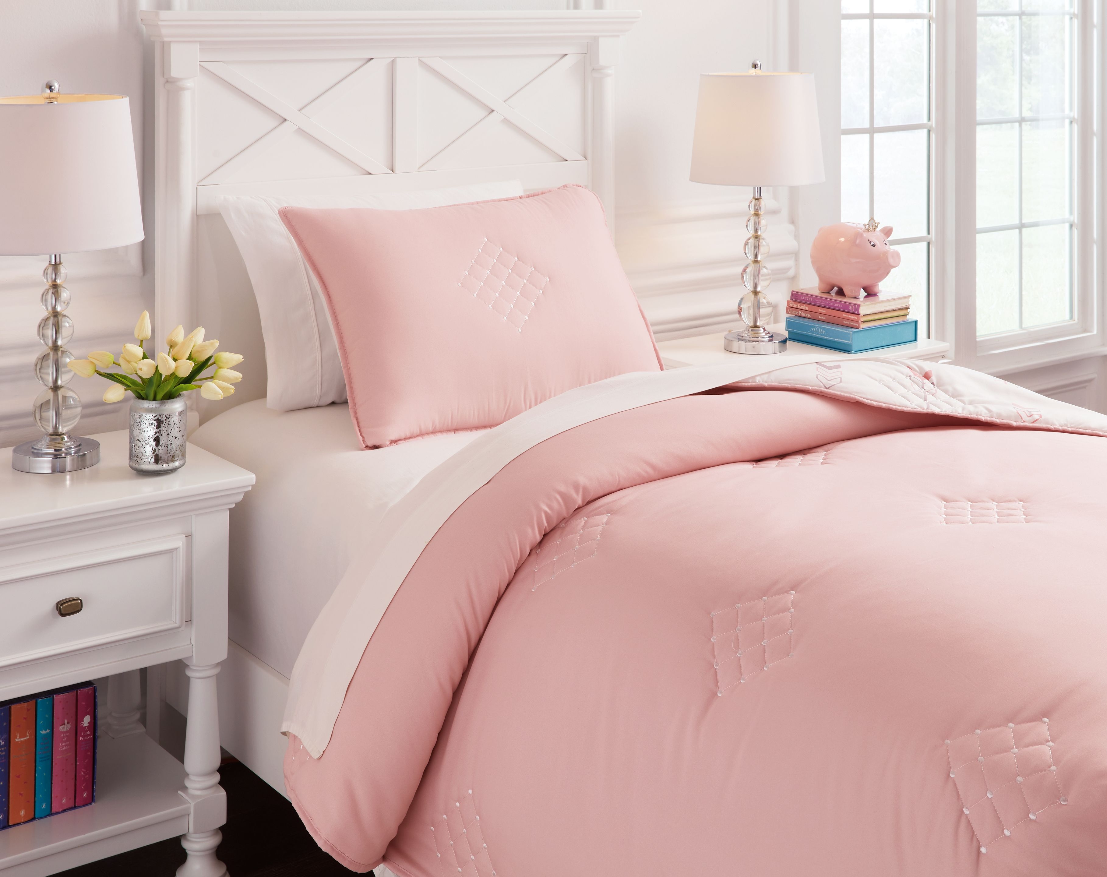 Ashley Furniture Lexann - Comforter Set | Meri Furniture