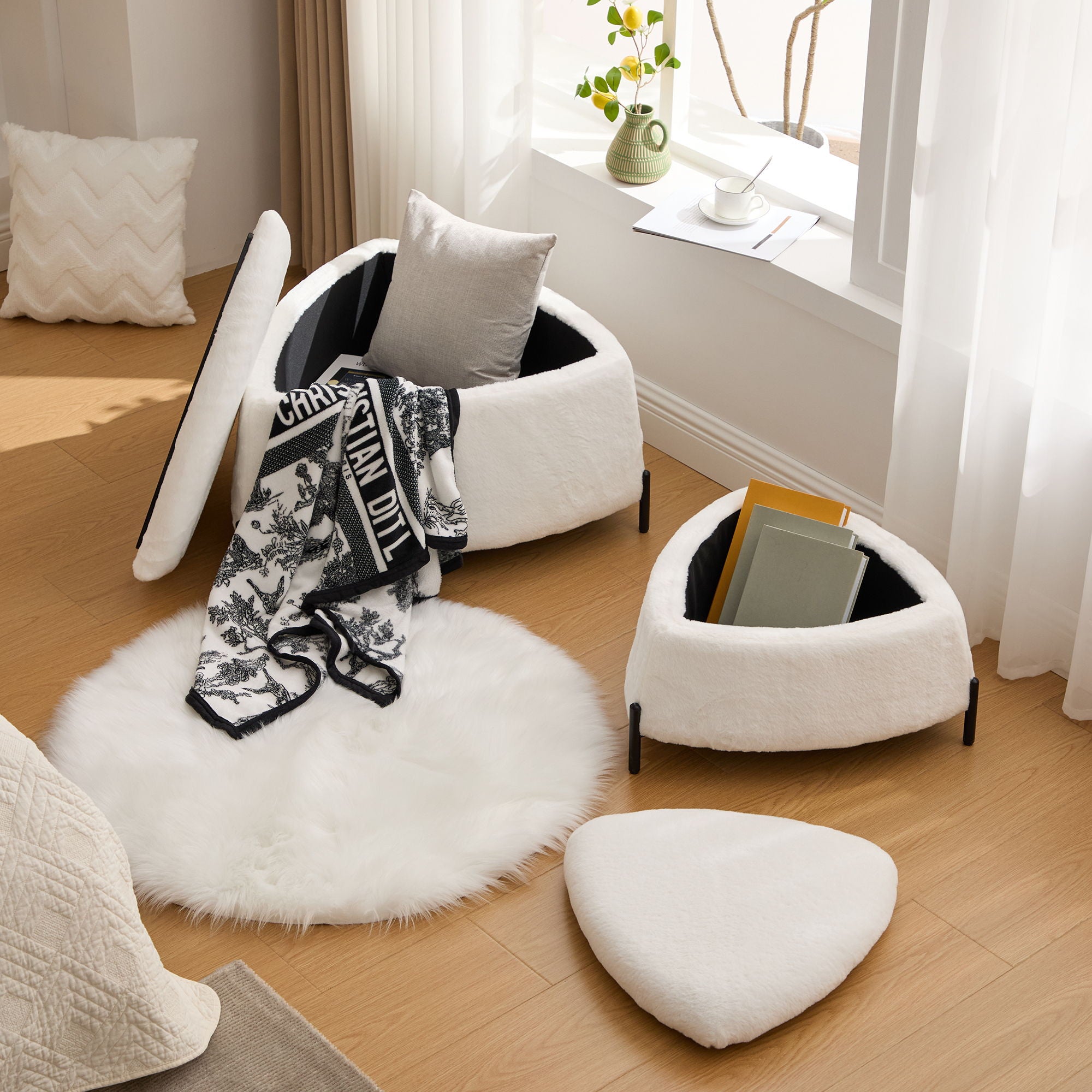 Upholstered Storage Ottoman Set With Reversible Lid