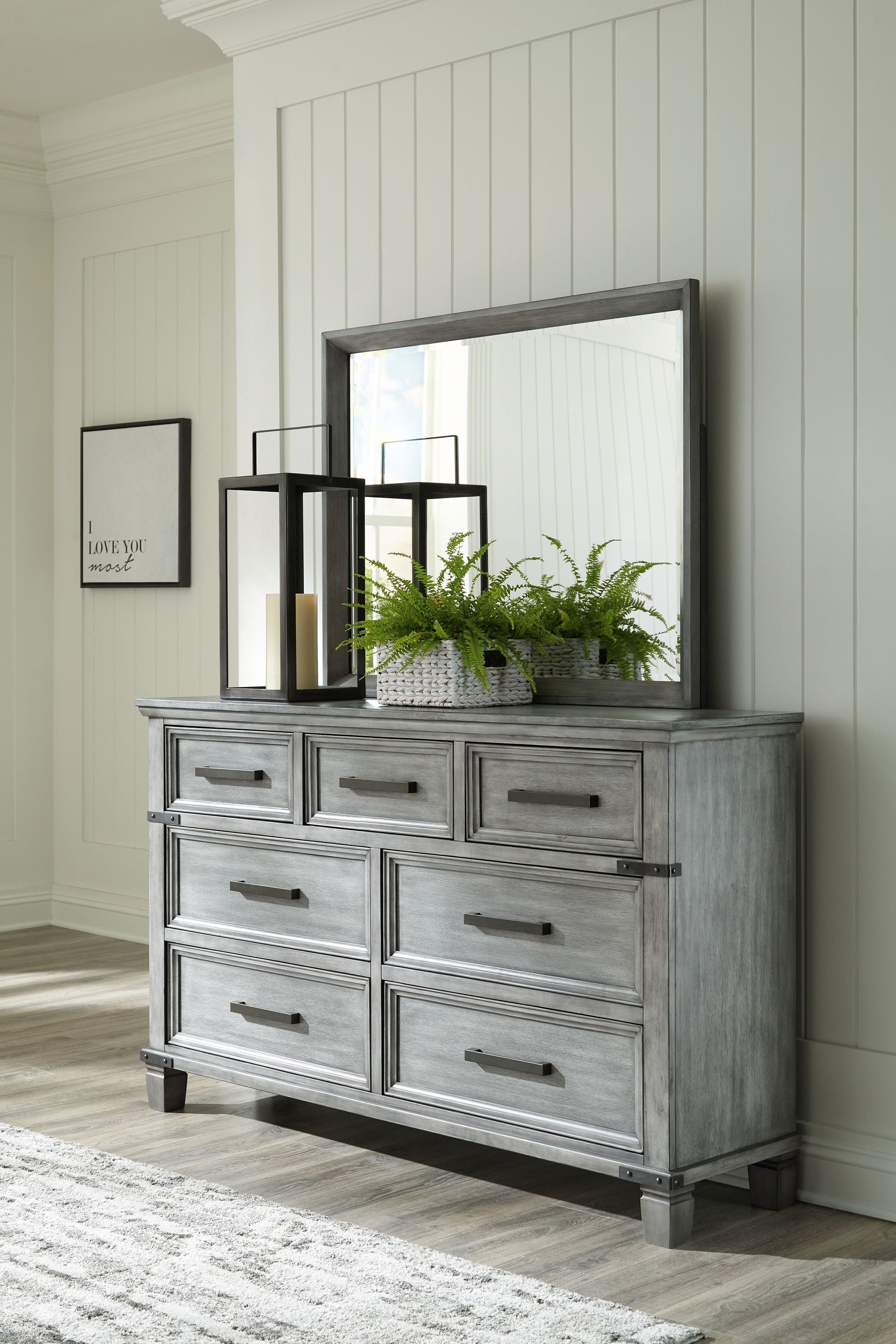 Signature Design by Ashley® Russelyn - Gray - Dresser, Mirror | Meri Furniture