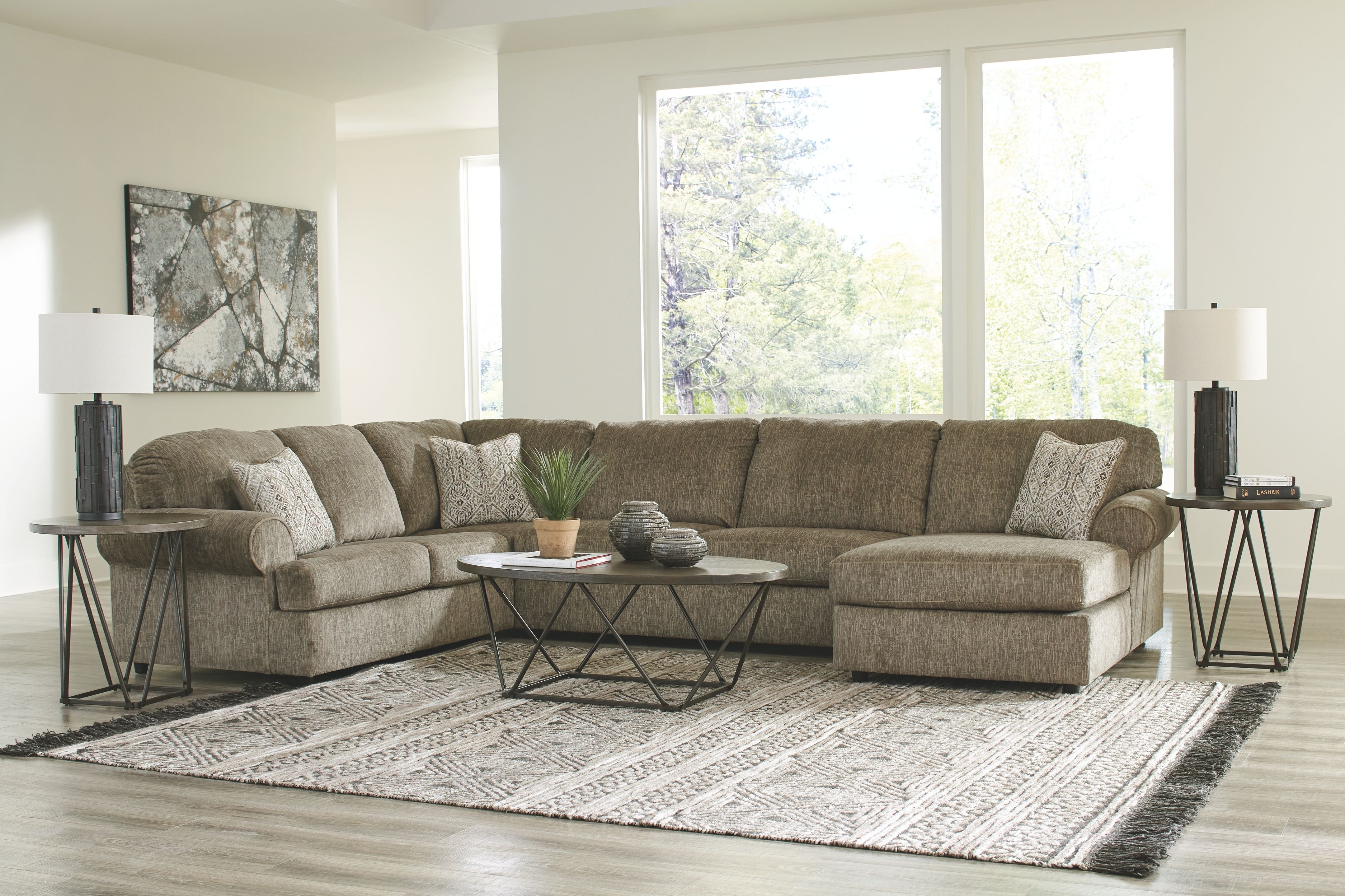 Signature Design by Ashley® Hoylake - Sectional | Meri Furniture