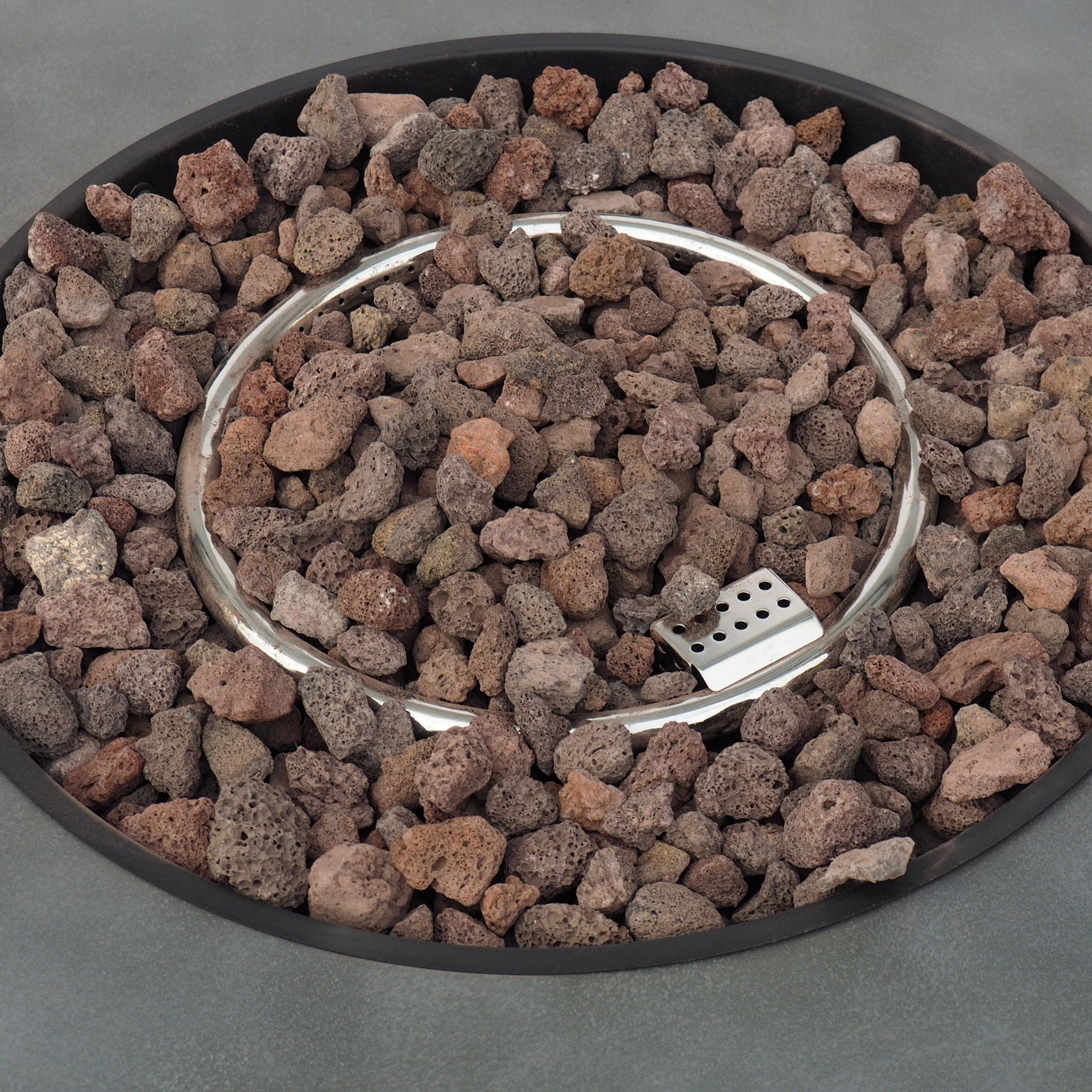 Round Iron Fire Pit With 40,000 Btu