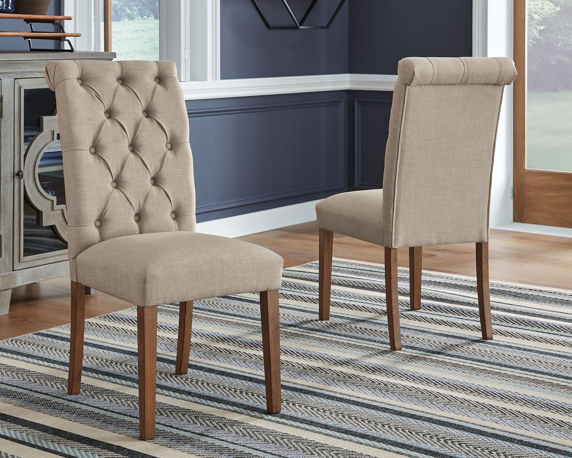 Signature Design by Ashley® Harvina - Side Chair | Meri Furniture