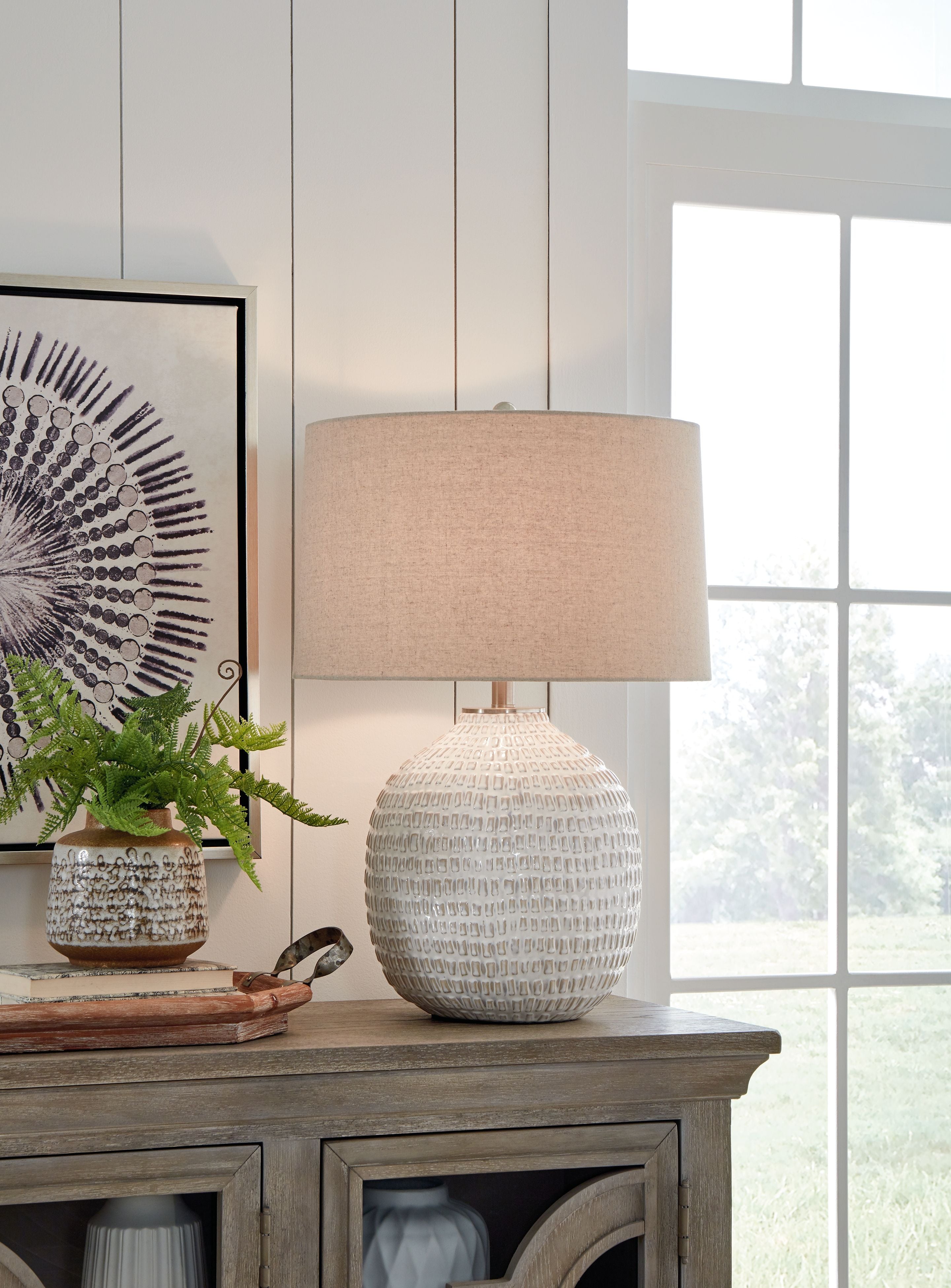 Ashley Furniture Jamon - Beige - Ceramic Table Lamp | Meri Furniture