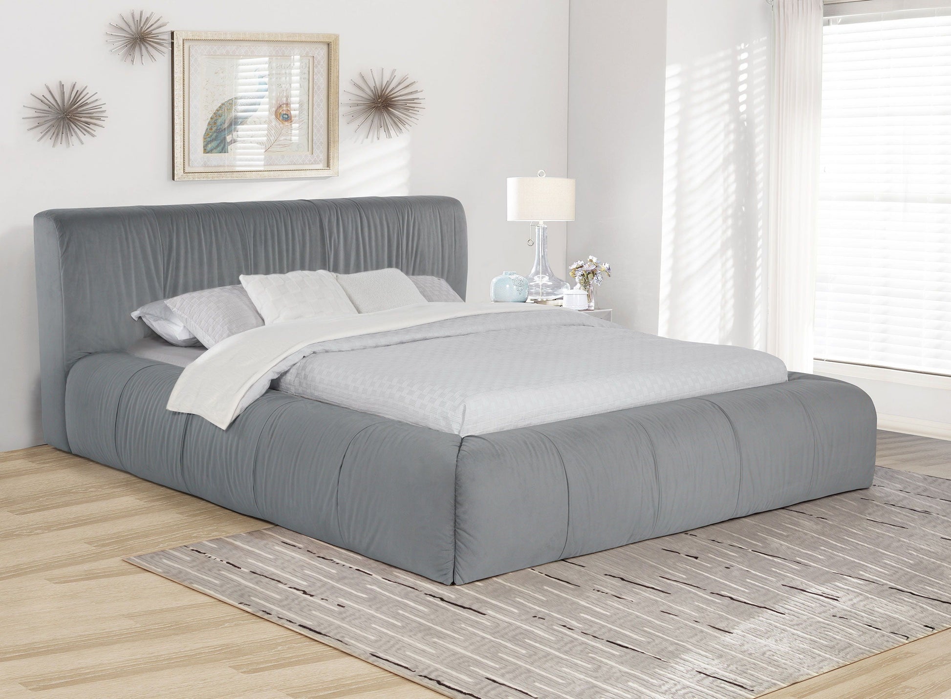 Coaster Fine Furniture Wilshire - Upholstered Platform Bed | Meri Furniture