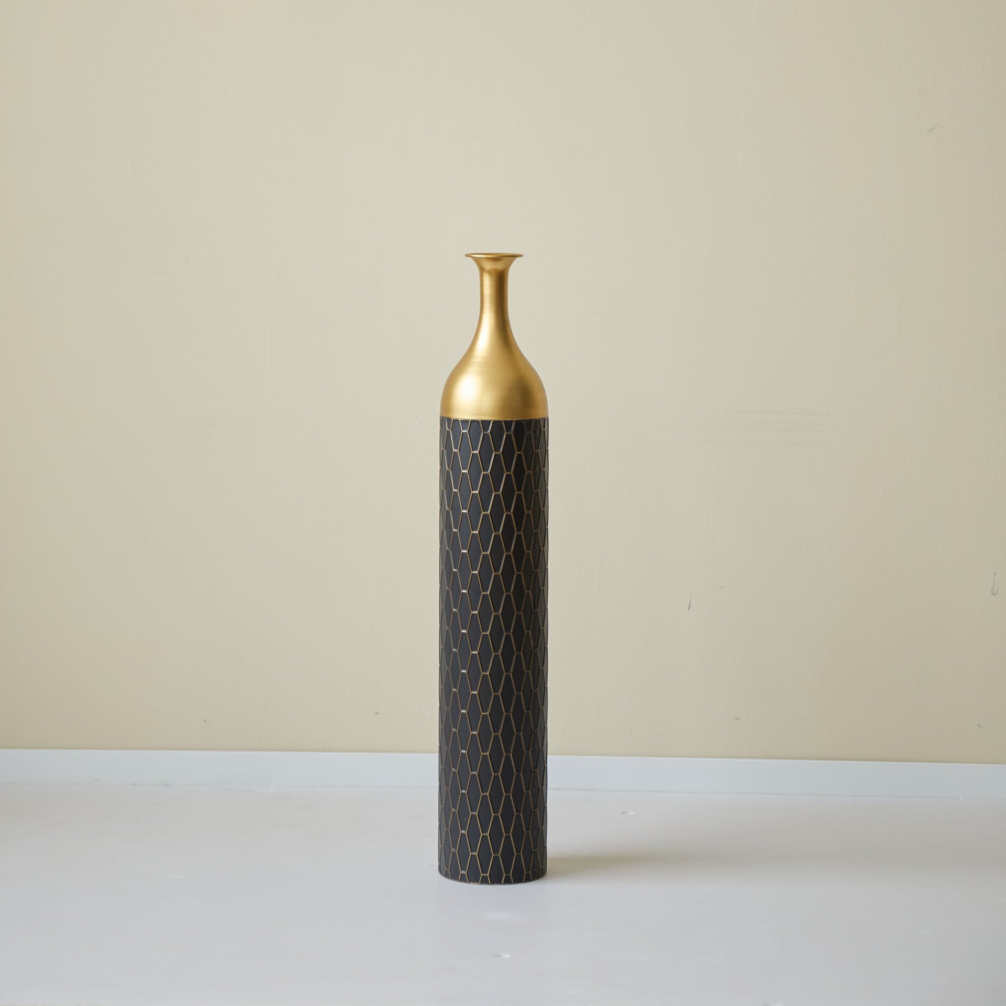 Elegant Floor Vase Set Metal Decorative Vases 3 Piece Set For Floral Display, Wedding & Gift Decor - Gold / Black