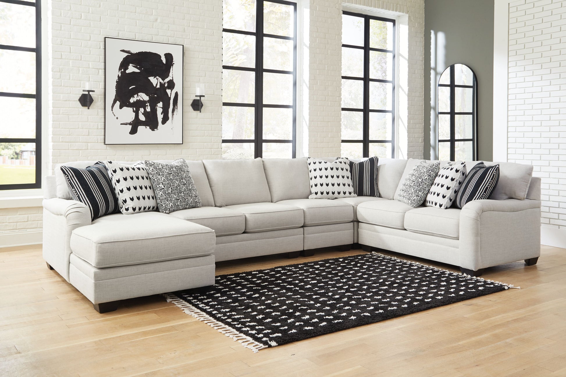 Signature Design by Ashley® Huntsworth - Sectional | Meri Furniture