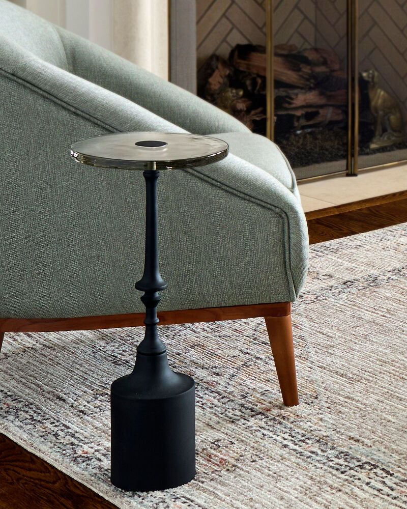 Delfin End Table