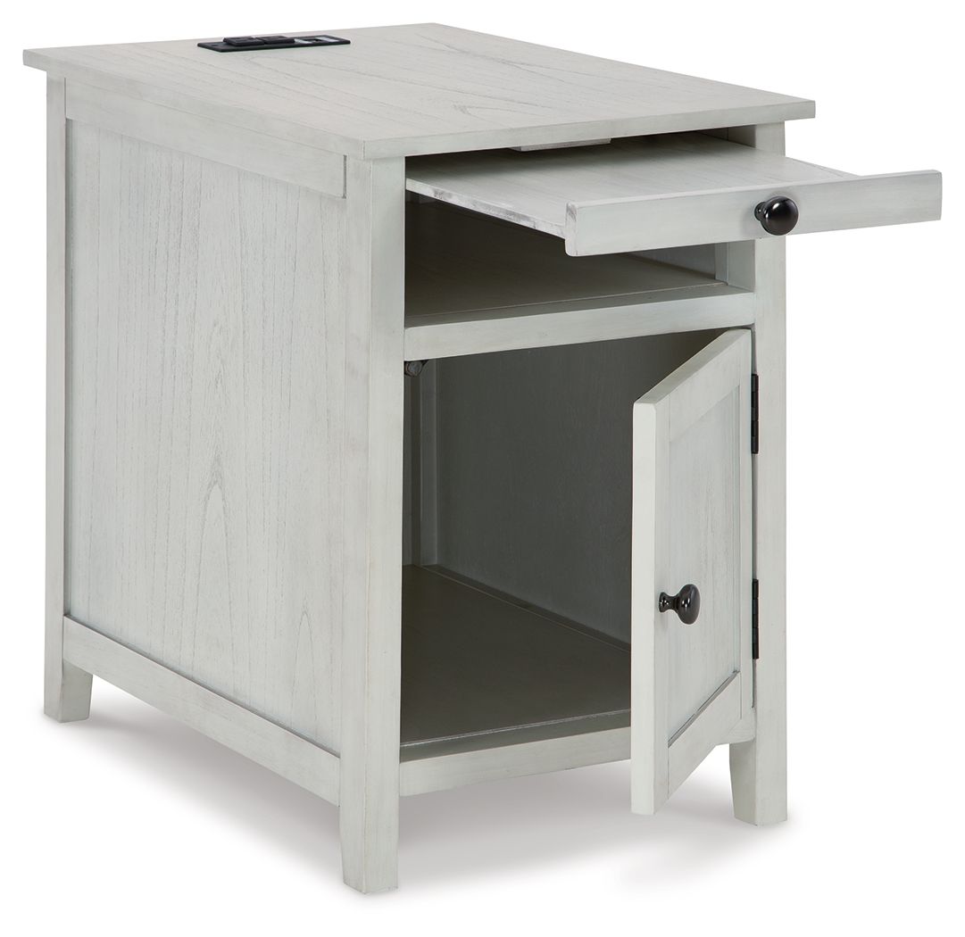 Signature Design by Ashley® Treytown - Chair Side End Table | Meri Furniture