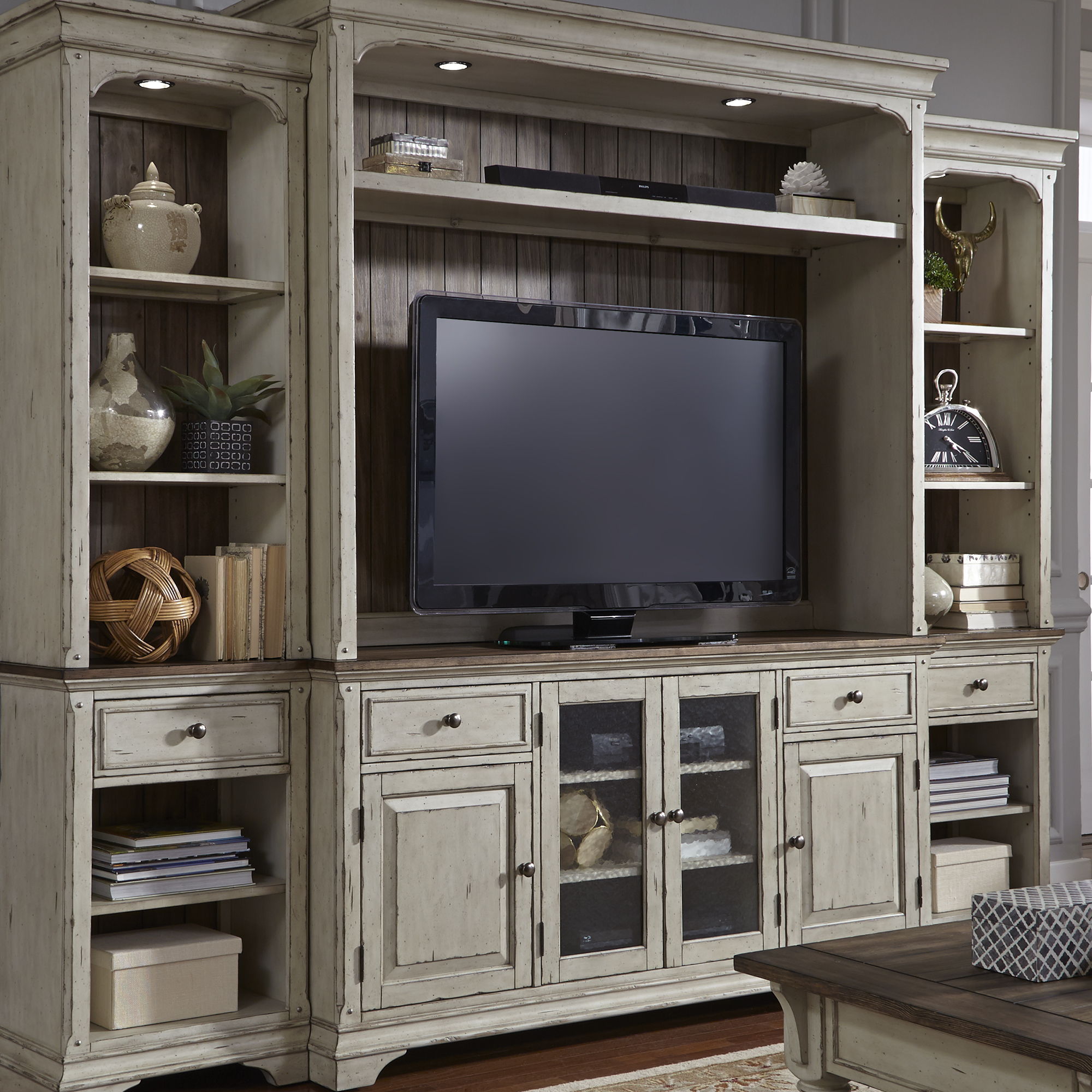 Liberty Furniture Morgan Creek - Entertainment Center | Meri Furniture
