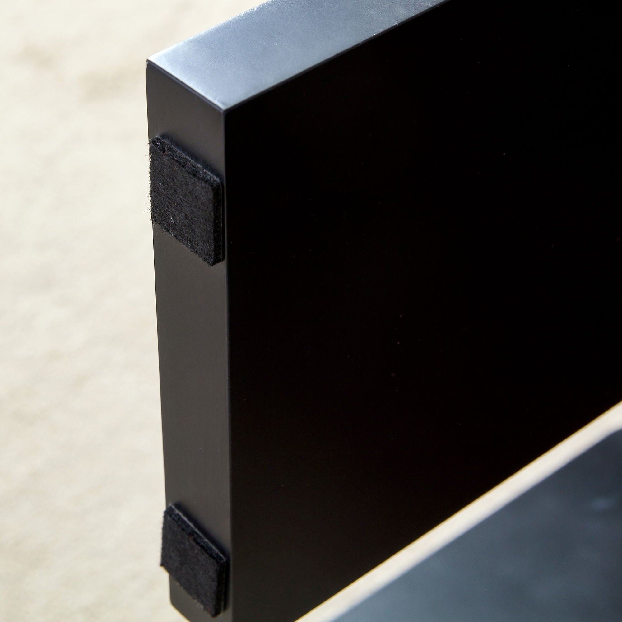 High Quality Coffee Table For Modern Minimalist Living Rooms