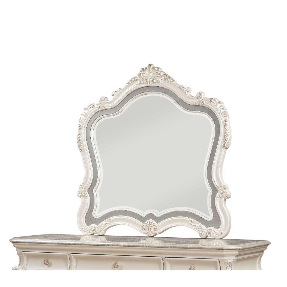 The Chantelle Mirror will bring a luxurious feel to your bedroom. The wooden construction has a sturdy, high-quality feel, and the slightly shimmery finishes have an opulent look that matches other items in the Chantelle collection for easy coordination.