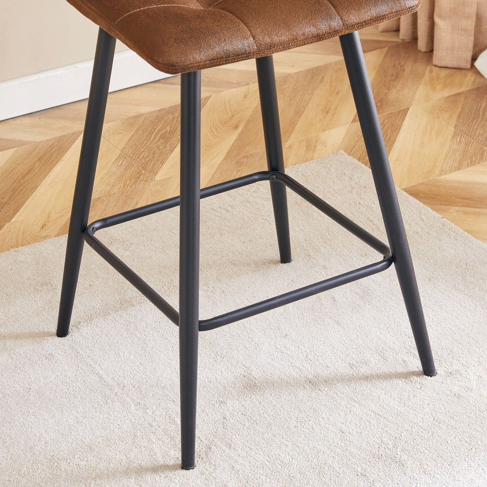 Bar Chair Set Comfortable With Metal Legs And Ergonomic Design