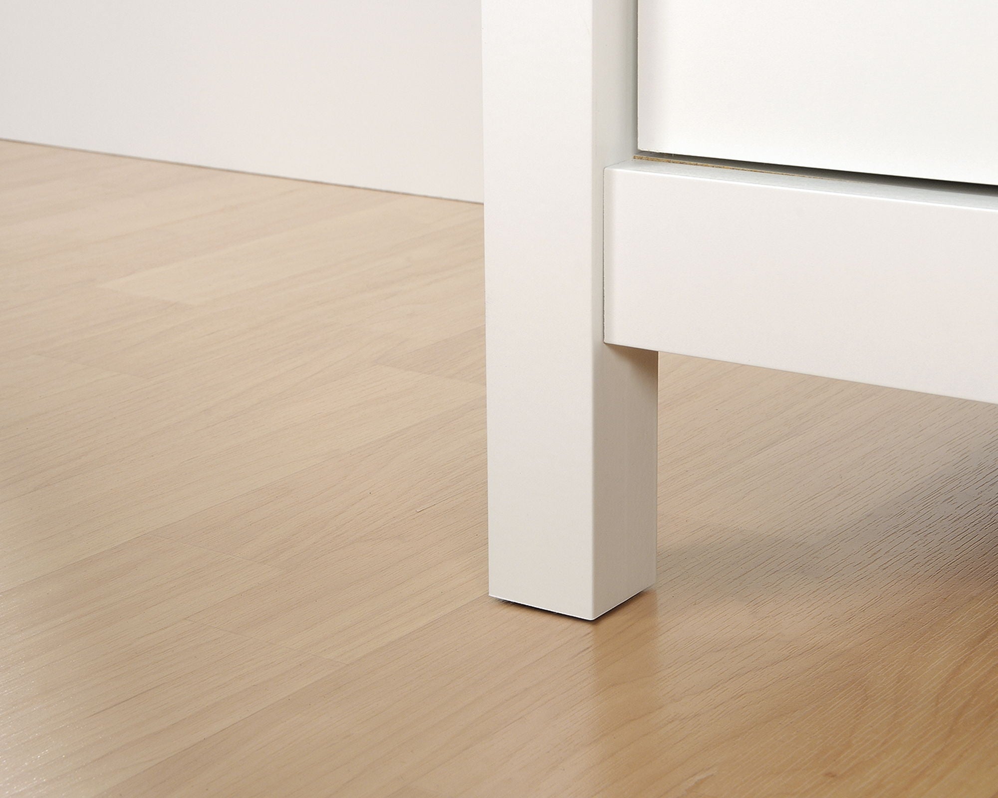 Cottage Road 4-Drawer Chest in Soft White