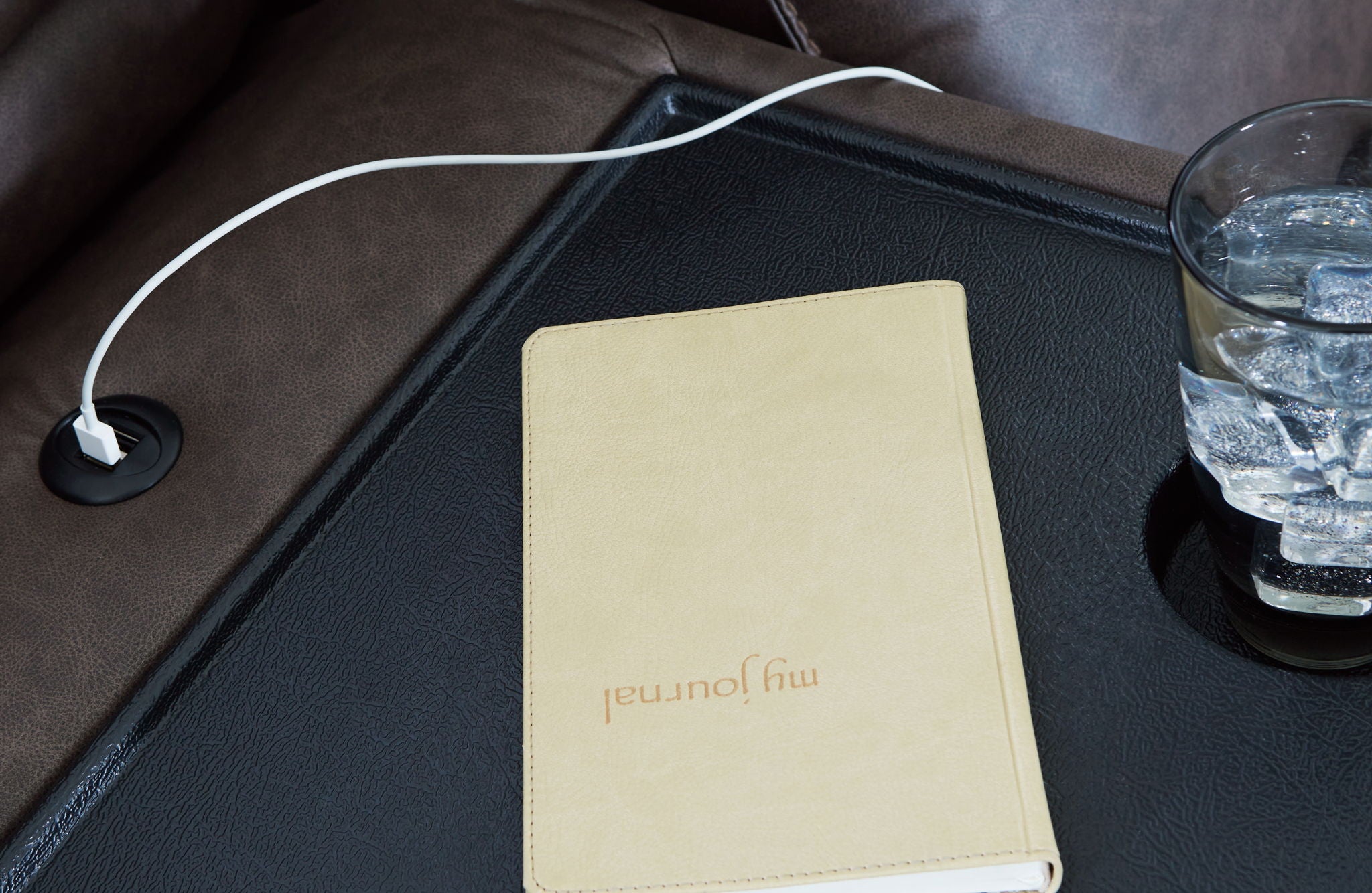 Lavenhorne - Rec Sofa W/Drop Down Table - Granite