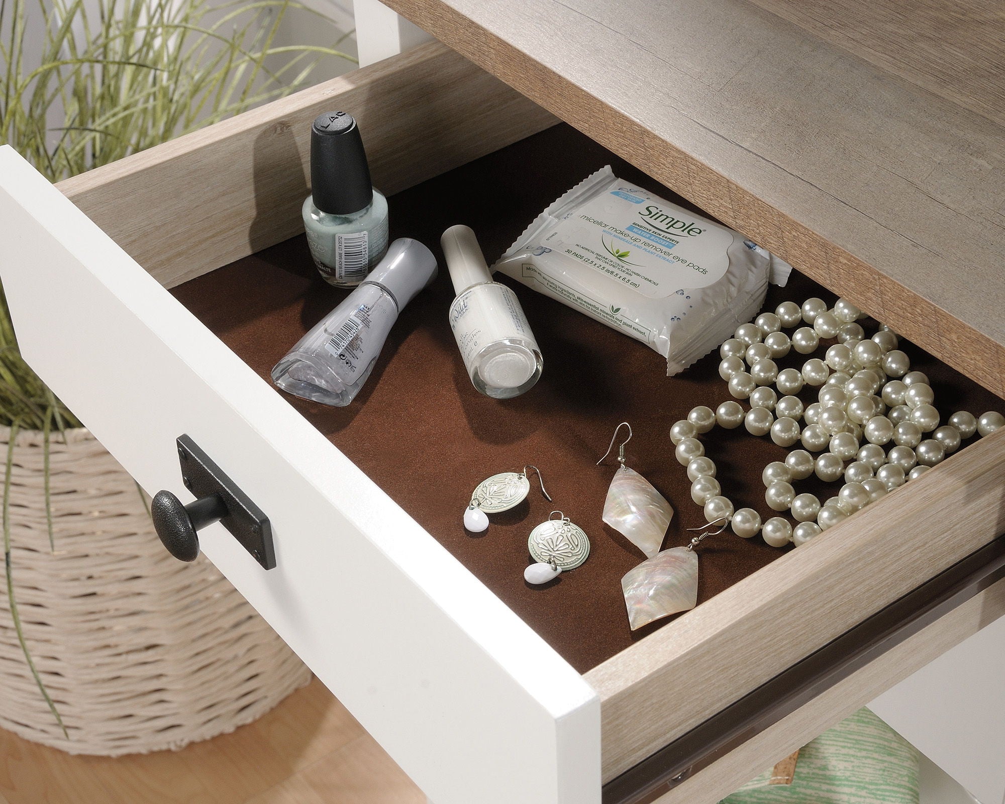 White Bedroom Vanity with Mirror